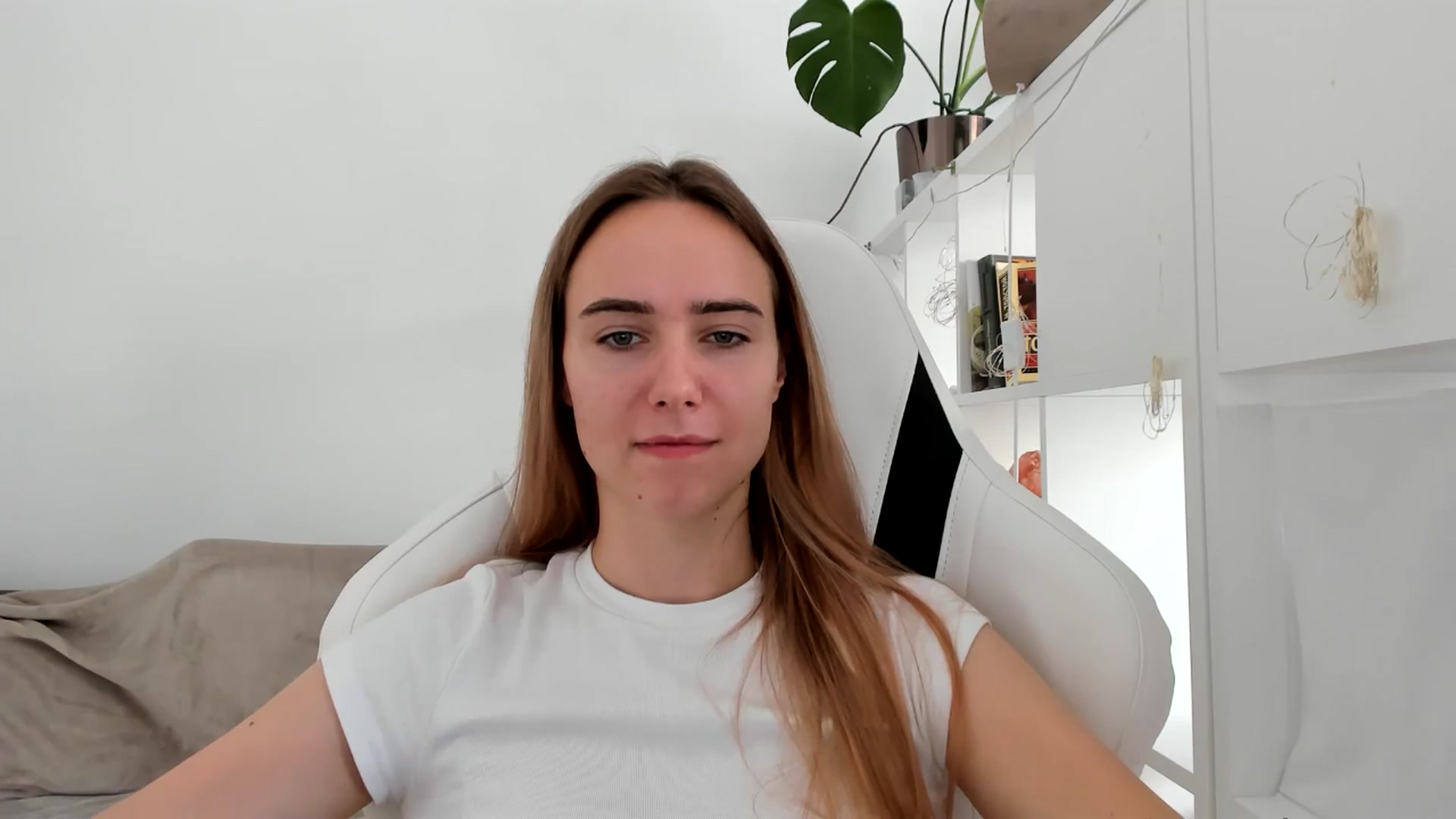 Gallery image thumbnail from OhAlisa's myfreecams stream on, 08/02/2025, 13:35 image 20 of 20