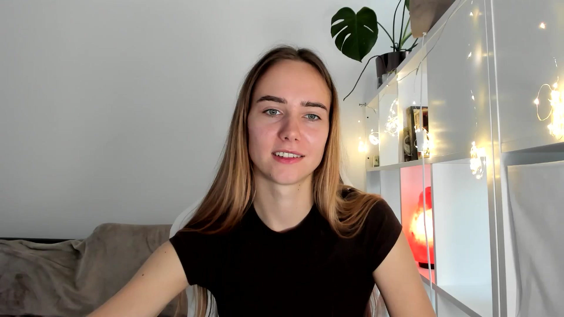 Gallery image thumbnail from OhAlisa's myfreecams stream on, 08/04/2025, 13:17 image 10 of 20