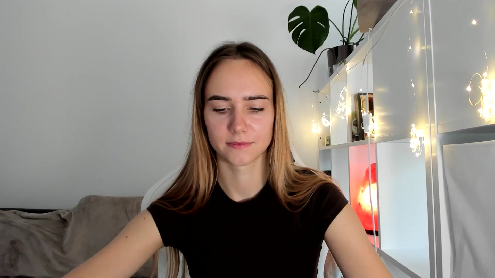Gallery image thumbnail from OhAlisa's myfreecams stream on, 08/04/2025, 13:17 image 13 of 20