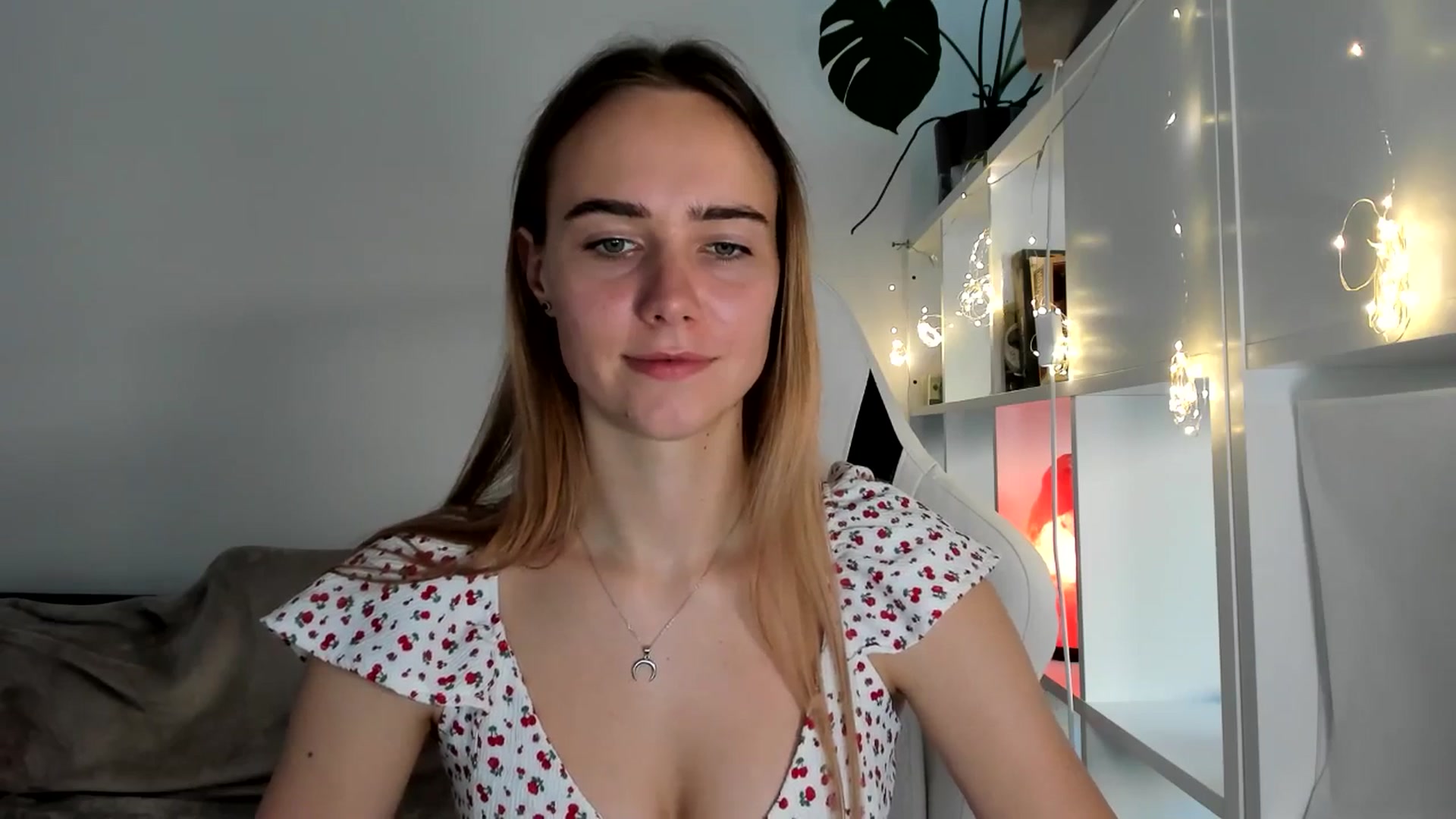 Gallery image thumbnail from OhAlisa's myfreecams stream on, 08/04/2025, 17:29 image 12 of 20