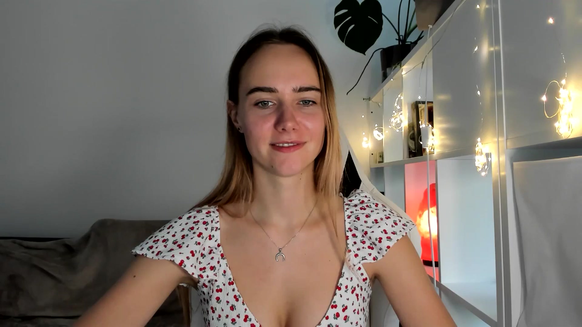 Gallery image thumbnail from OhAlisa's myfreecams stream on, 08/04/2025, 17:29 image 3 of 20