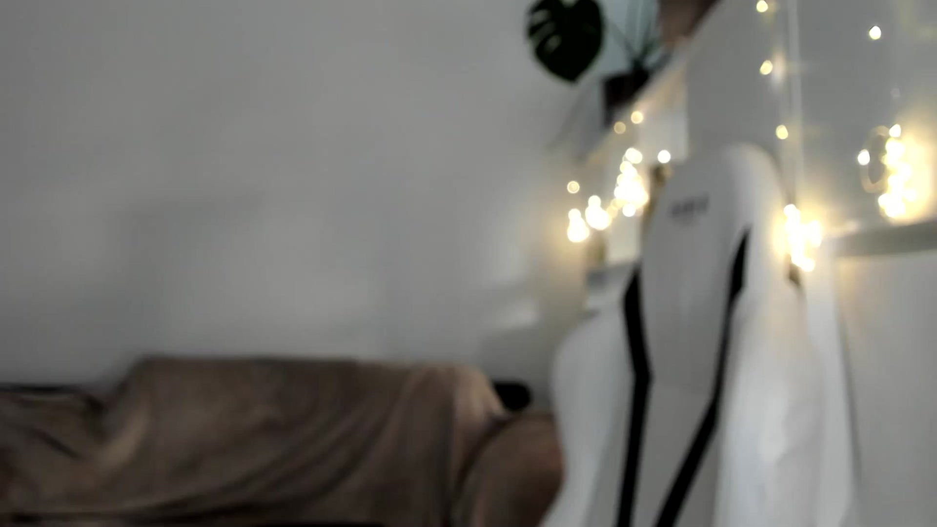 Gallery image thumbnail from OhAlisa's myfreecams stream on, 08/04/2025, 17:29 image 19 of 20