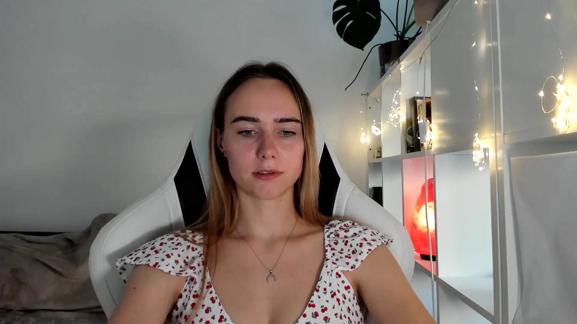 Gallery image thumbnail from OhAlisa's myfreecams stream on, 08/04/2025, 17:29 image 10 of 20