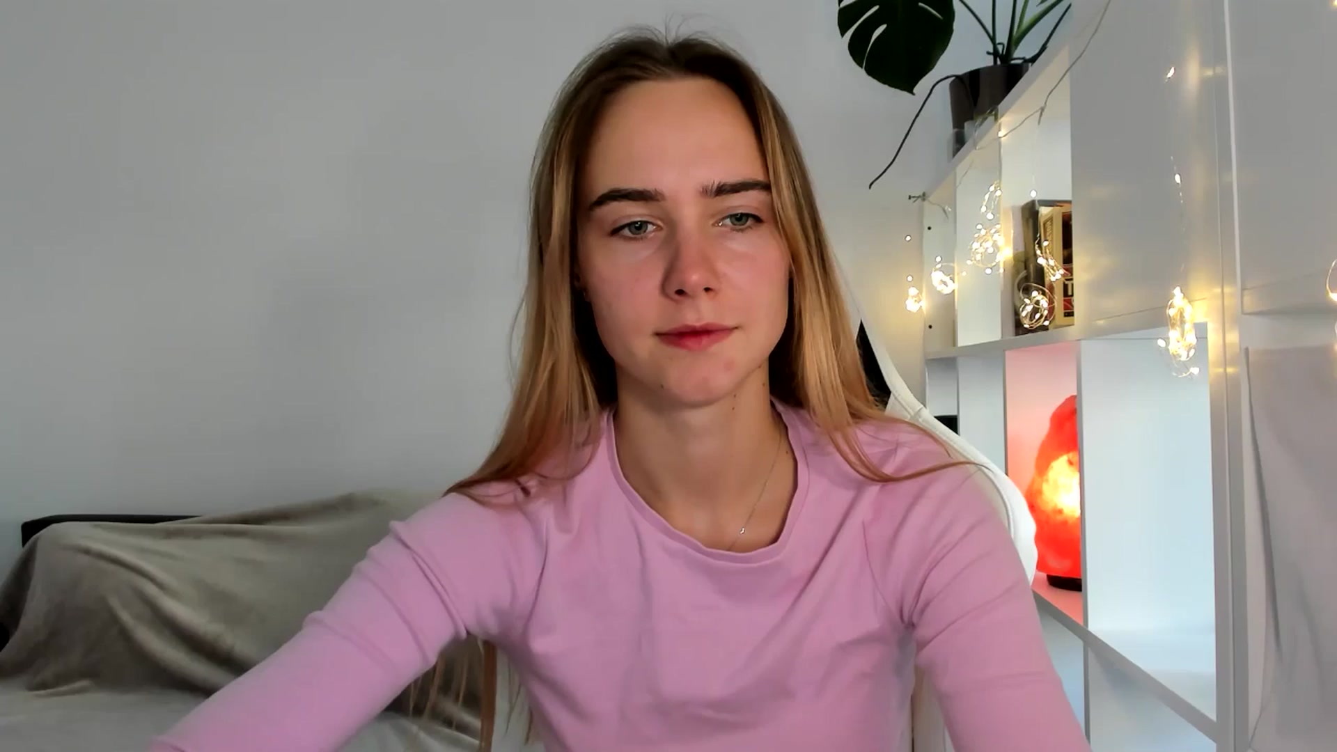 Gallery image thumbnail from OhAlisa's myfreecams stream on, 08/05/2025, 16:14 image 1 of 20