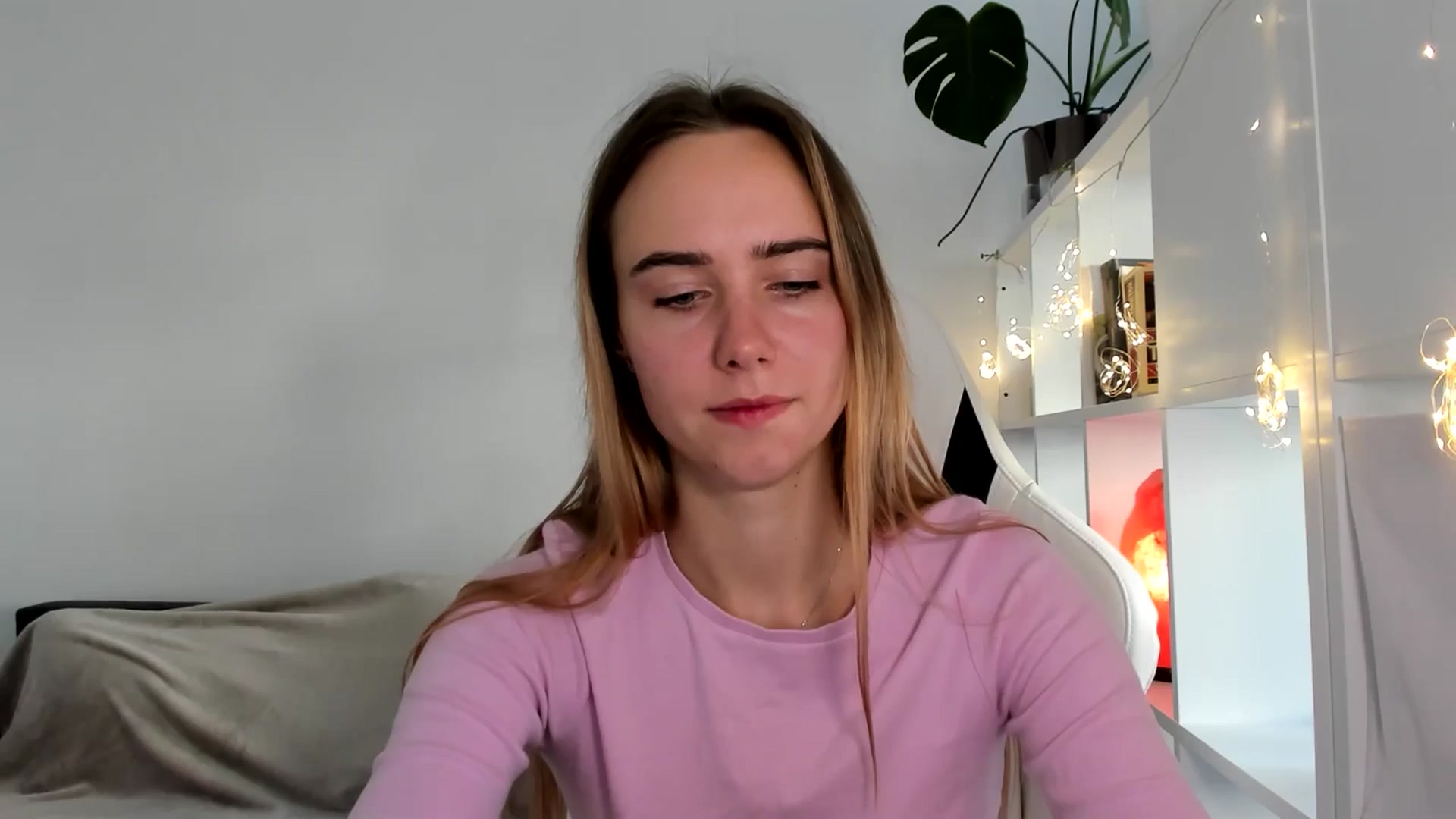 Gallery image thumbnail from OhAlisa's myfreecams stream on, 08/05/2025, 16:14 image 13 of 20