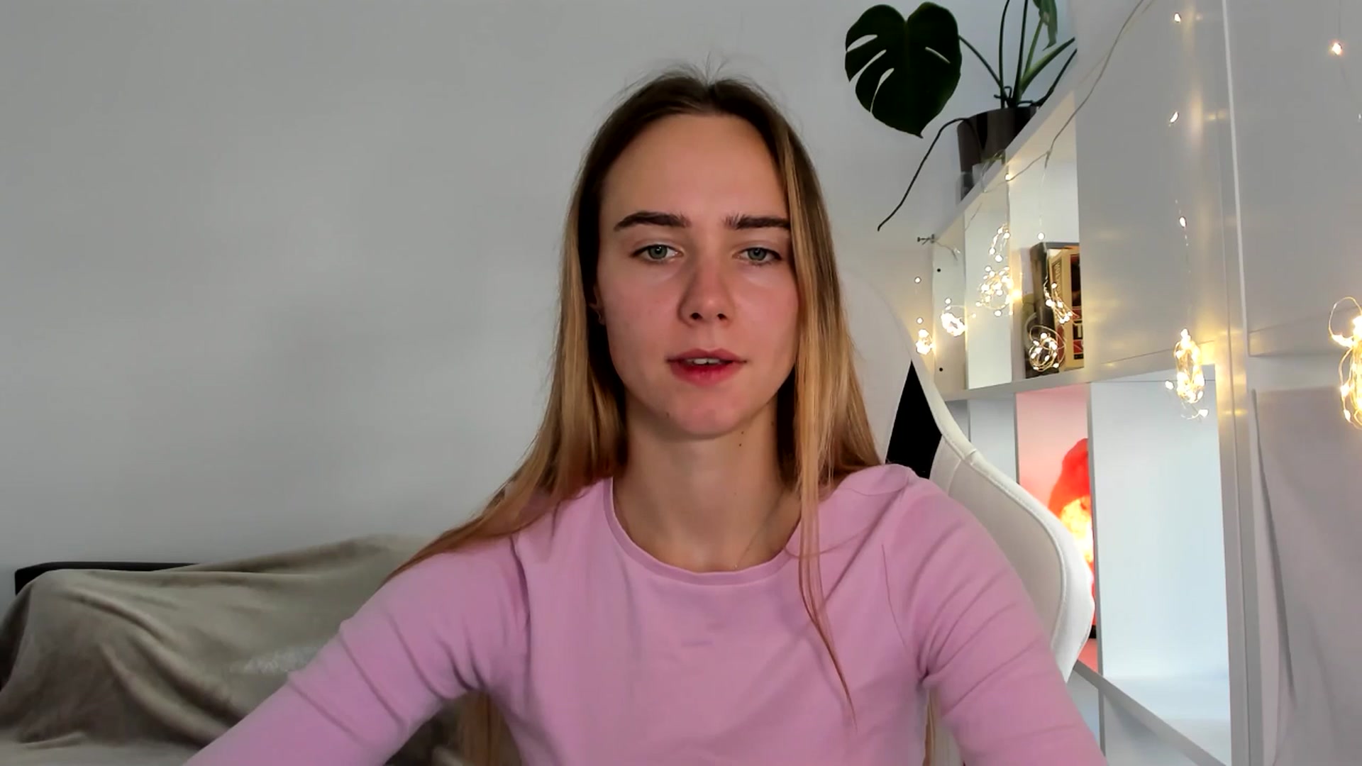 Gallery image thumbnail from OhAlisa's myfreecams stream on, 08/05/2025, 16:14 image 12 of 20