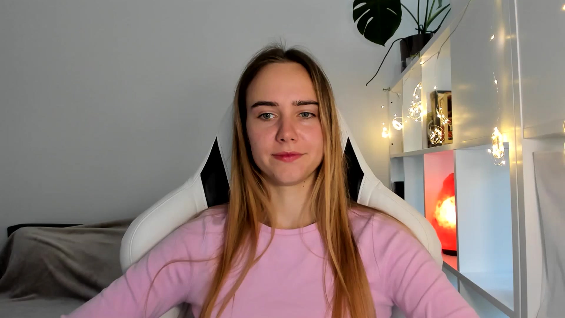 Gallery image thumbnail from OhAlisa's myfreecams stream on, 08/05/2025, 16:46 image 1 of 20