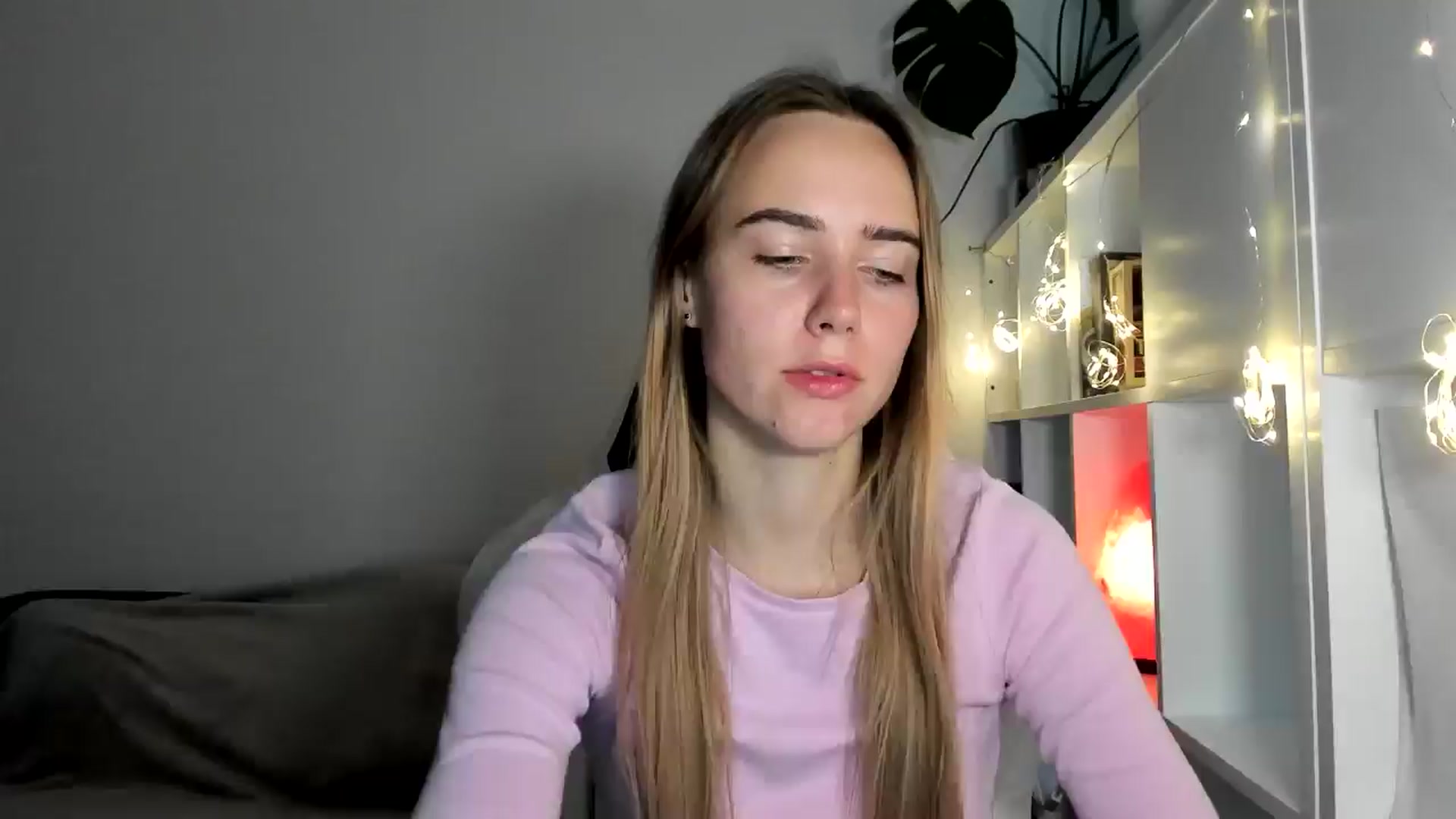 Gallery image thumbnail from OhAlisa's myfreecams stream on, 08/05/2025, 20:02 image 4 of 20