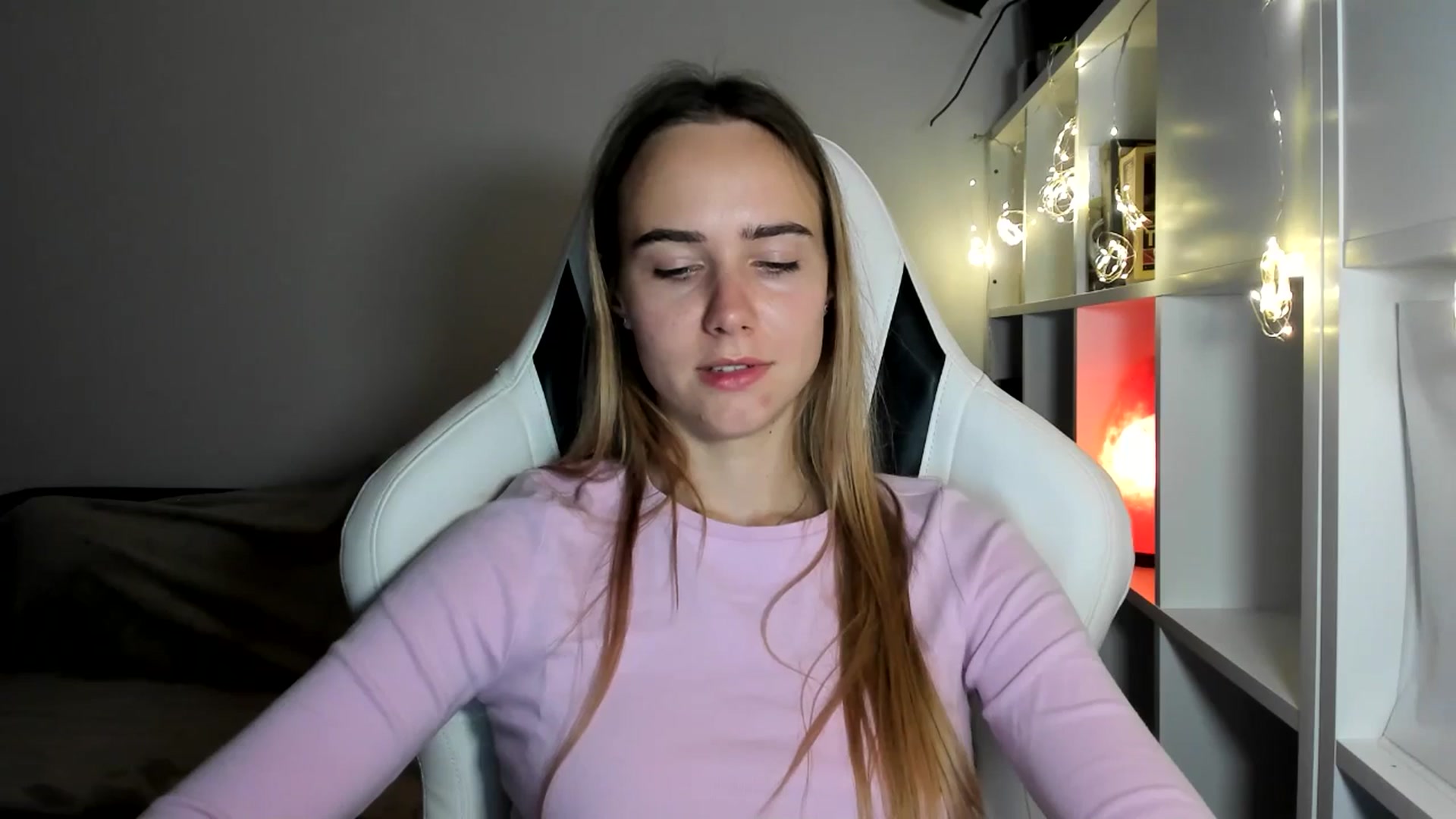 Gallery image thumbnail from OhAlisa's myfreecams stream on, 08/05/2025, 20:02 image 10 of 20