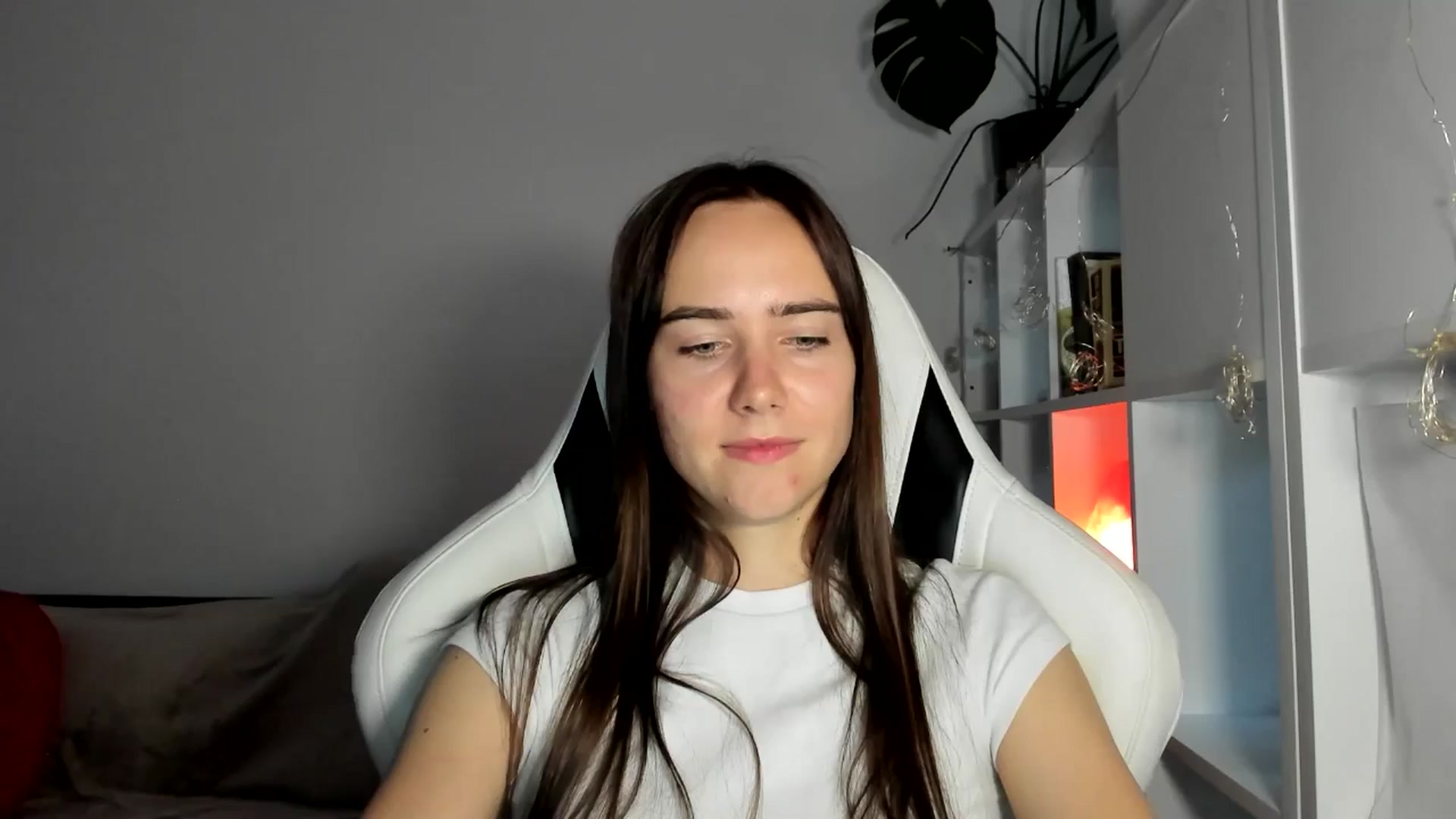Gallery image thumbnail from OhAlisa's myfreecams stream on, 08/06/2025, 19:13 image 13 of 20