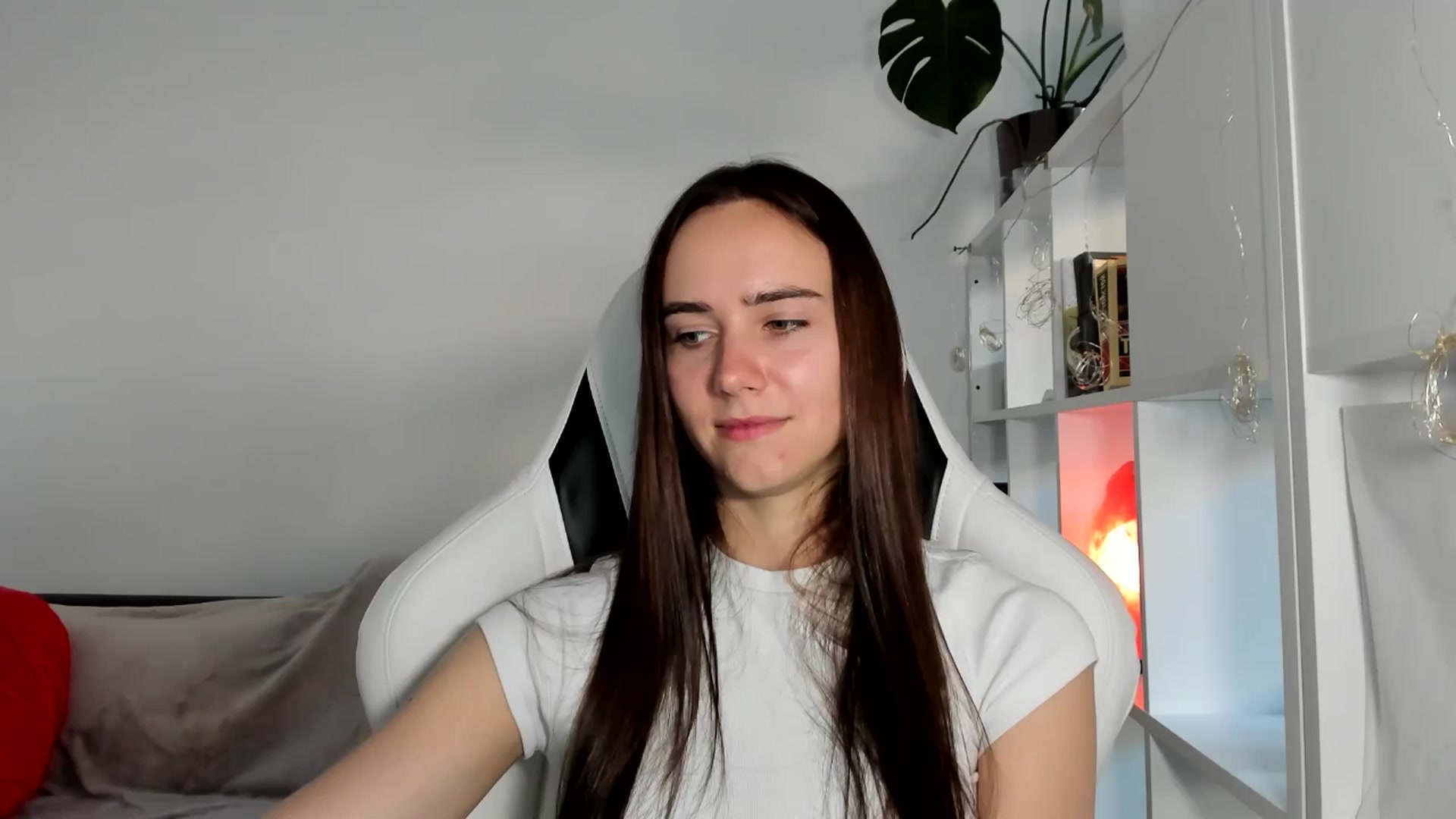 Gallery image thumbnail from OhAlisa's myfreecams stream on, 08/06/2025, 19:13 image 7 of 20