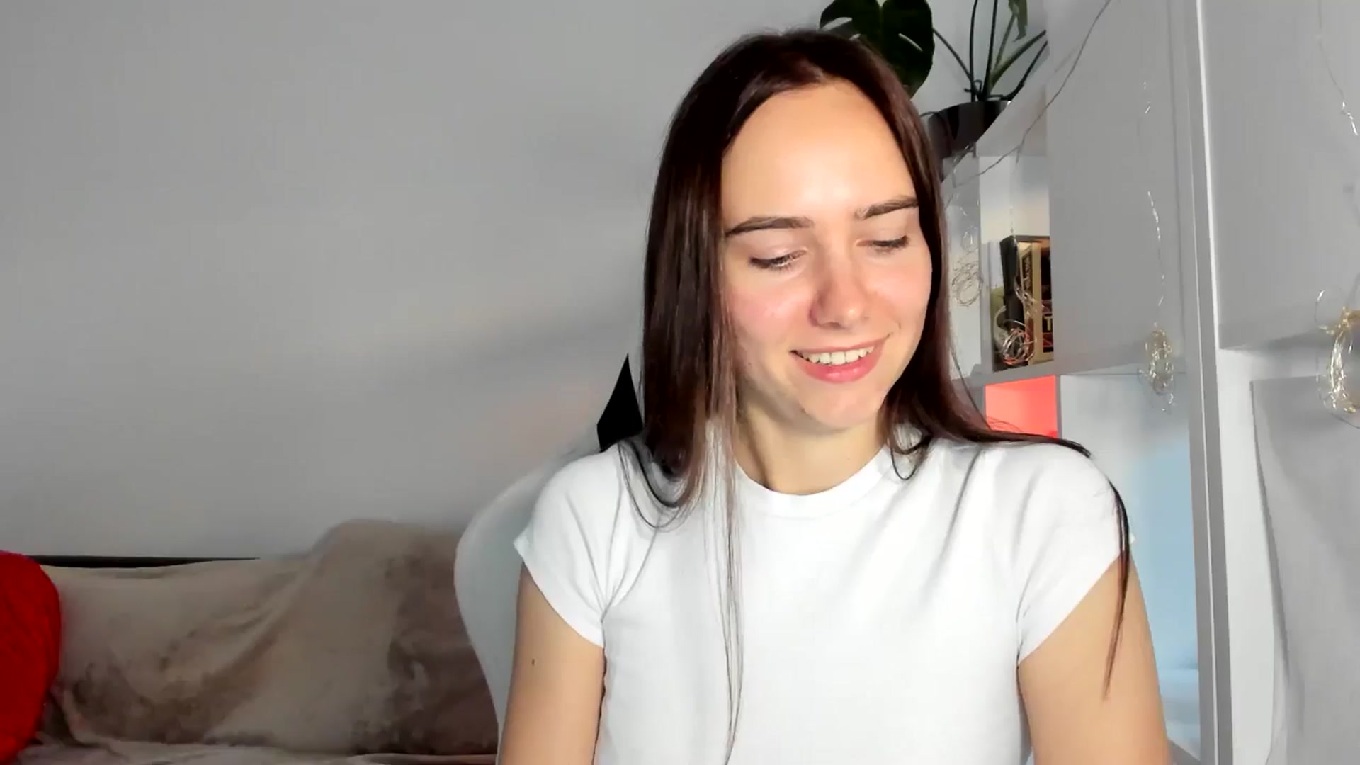 Gallery image thumbnail from OhAlisa's myfreecams stream on, 08/06/2025, 19:13 image 10 of 20