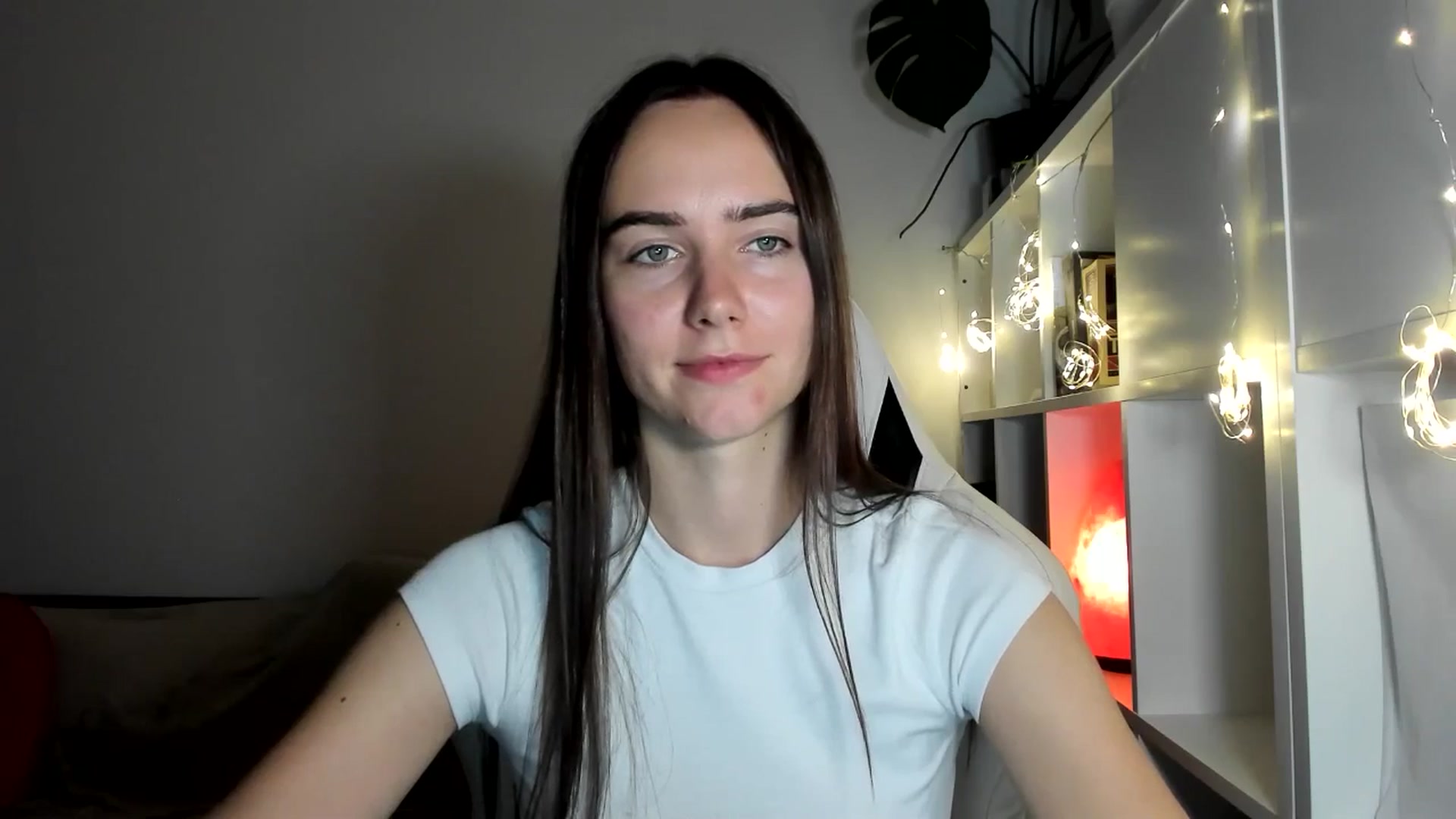 Gallery image thumbnail from OhAlisa's myfreecams stream on, 08/06/2025, 20:40 image 12 of 20
