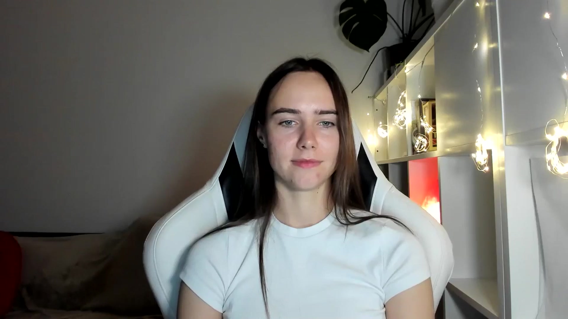 Gallery image thumbnail from OhAlisa's myfreecams stream on, 08/06/2025, 20:40 image 2 of 20