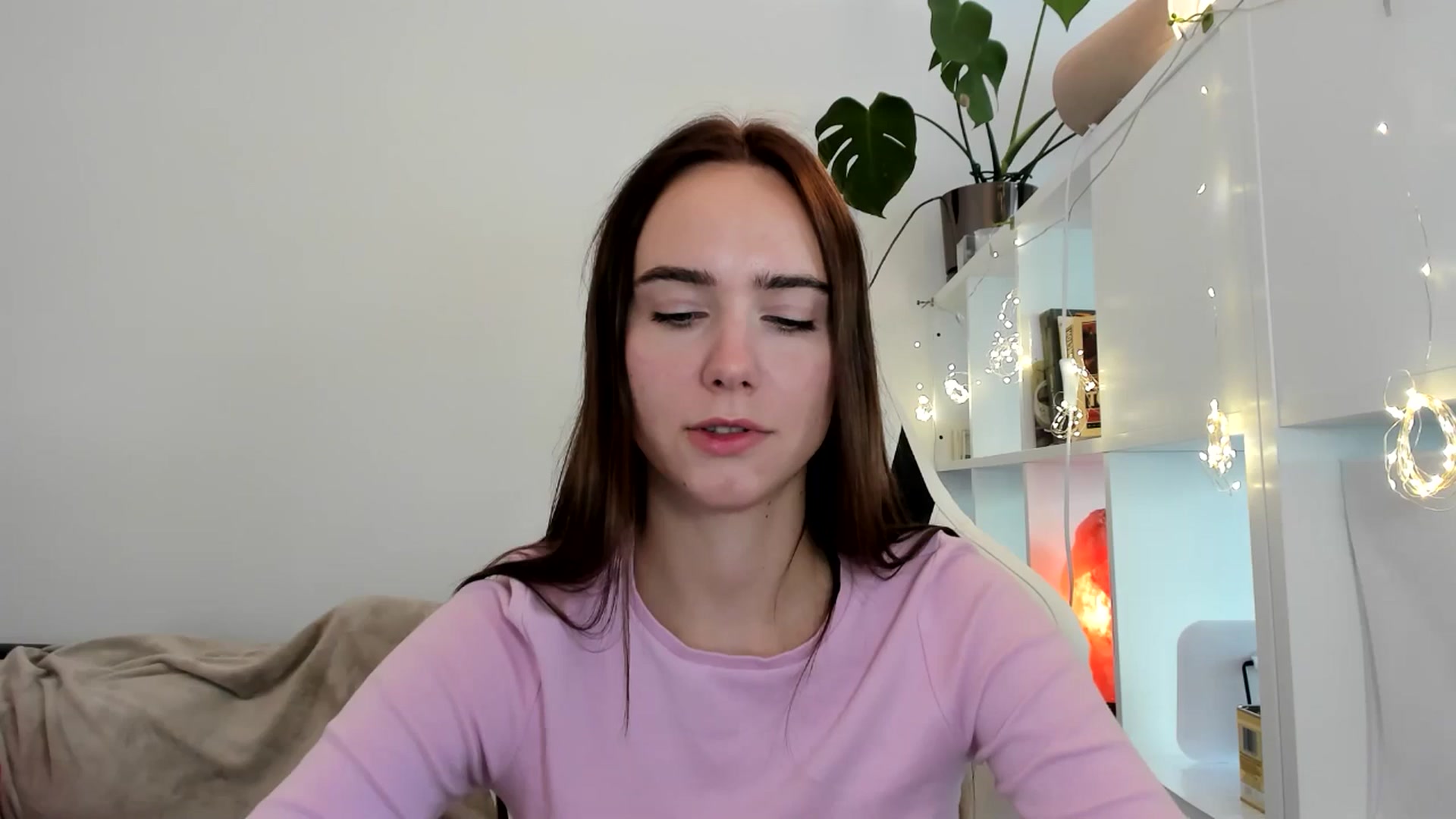 Gallery image thumbnail from OhAlisa's myfreecams stream on, 08/07/2025, 15:00 image 18 of 20
