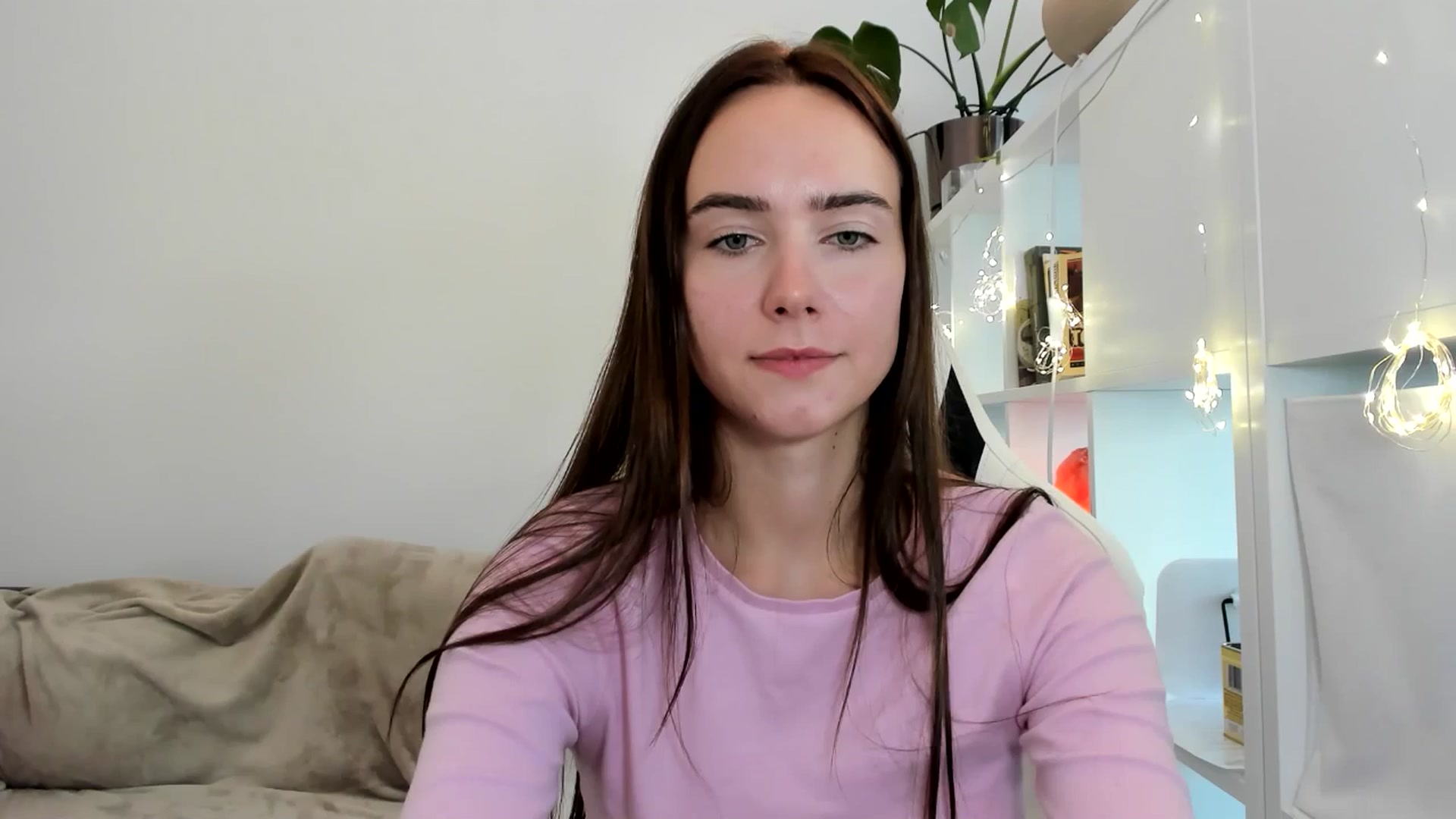 Gallery image thumbnail from OhAlisa's myfreecams stream on, 08/07/2025, 16:01 image 19 of 20