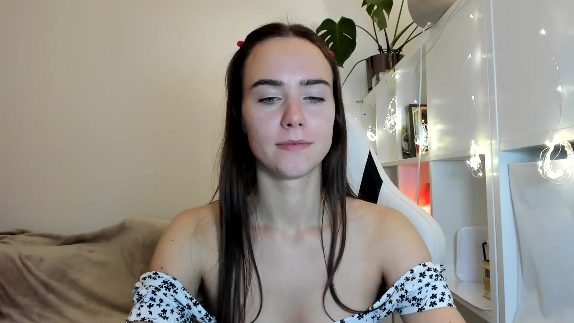 Gallery image thumbnail from OhAlisa's myfreecams stream on, 08/07/2025, 21:09 image 14 of 20