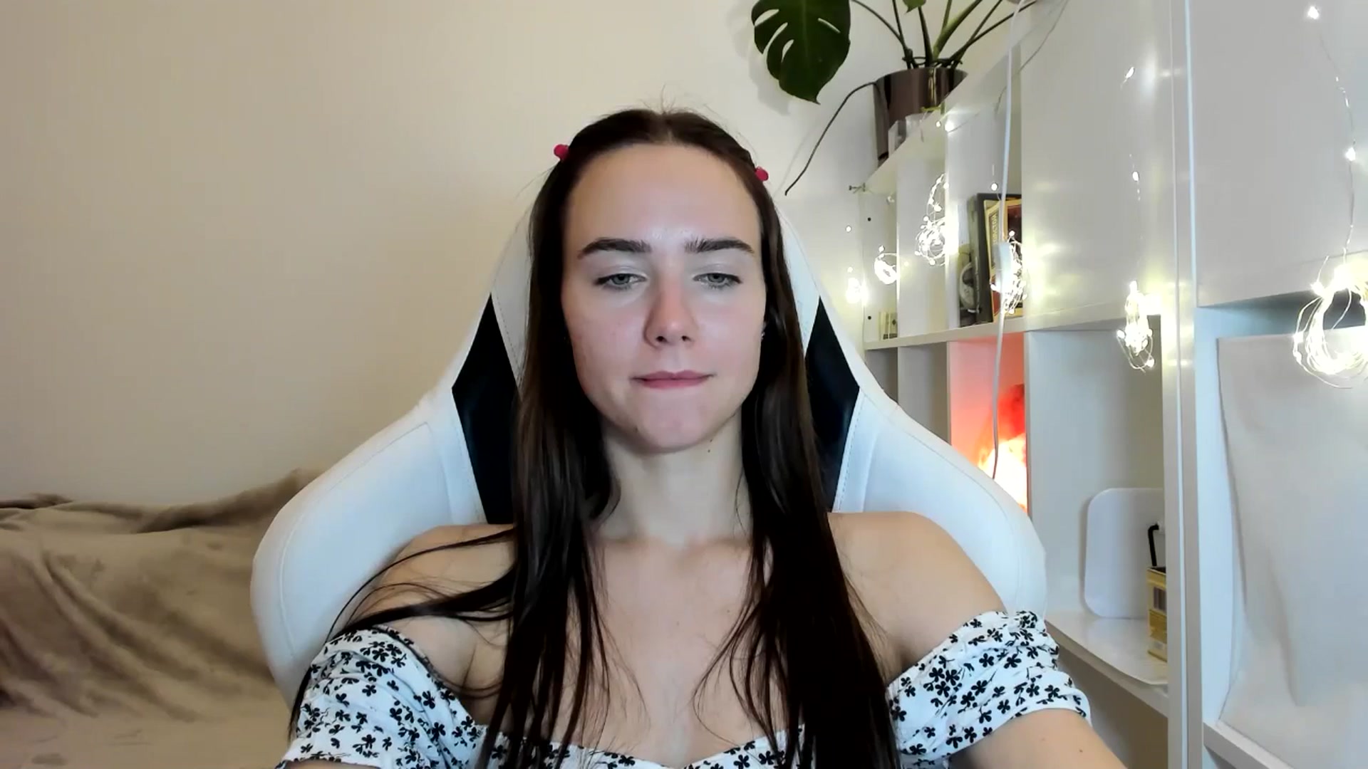Gallery image thumbnail from OhAlisa's myfreecams stream on, 08/07/2025, 21:09 image 20 of 20