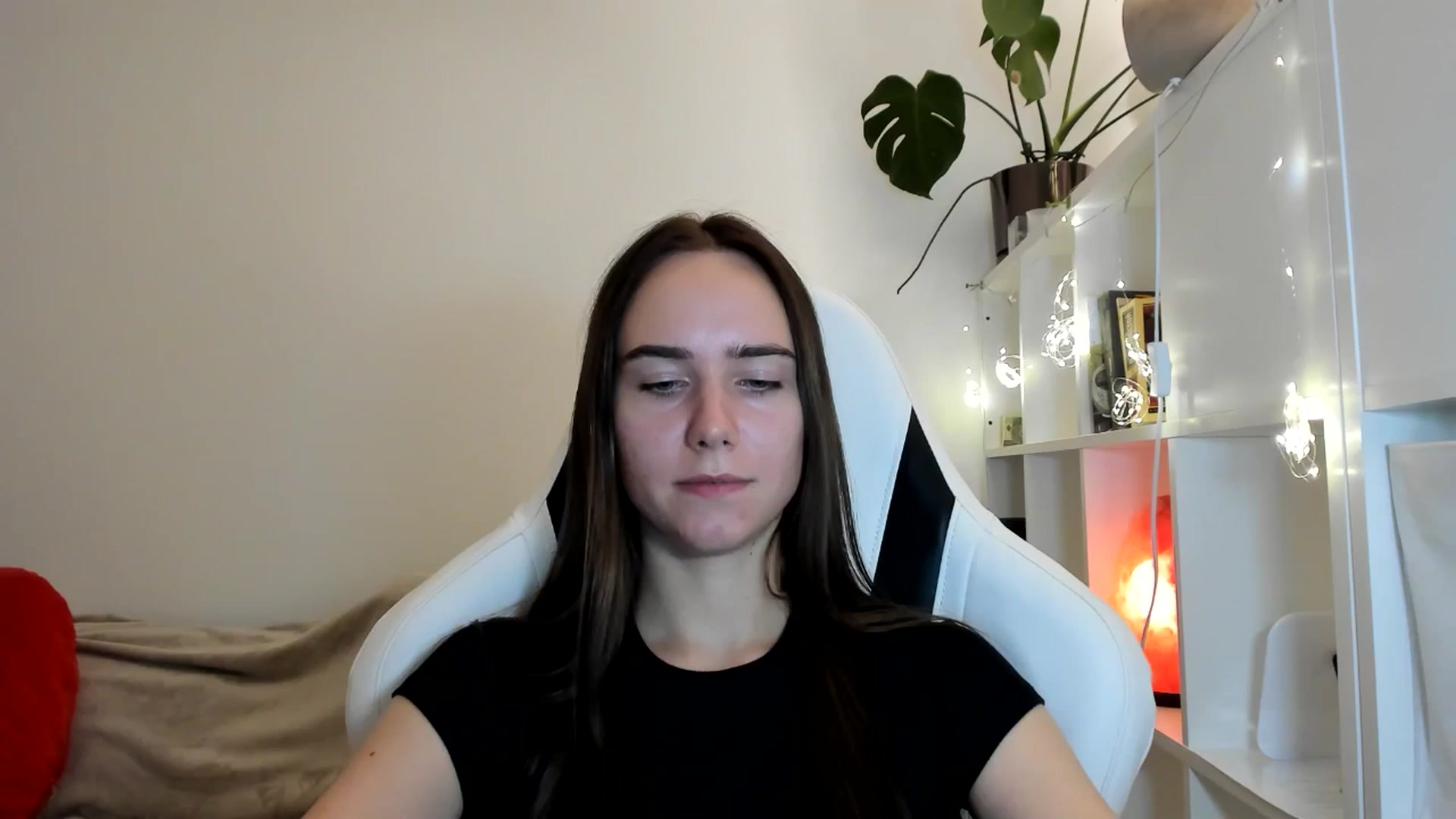 Gallery image thumbnail from OhAlisa's myfreecams stream on, 08/08/2025, 21:08 image 18 of 20