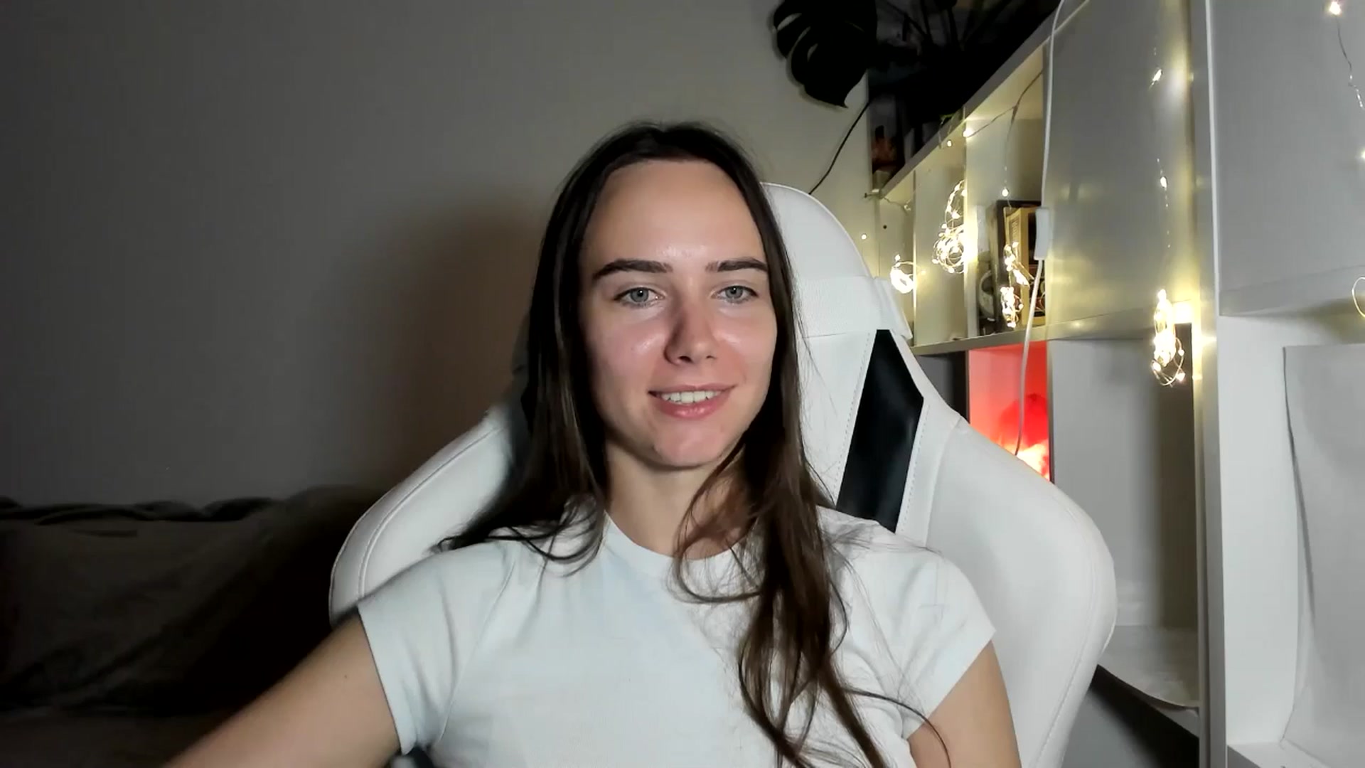 Gallery image thumbnail from OhAlisa's myfreecams stream on, 08/11/2025, 20:38 image 12 of 20