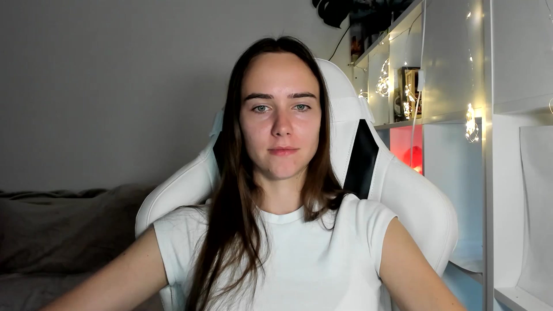 Gallery image thumbnail from OhAlisa's myfreecams stream on, 08/11/2025, 20:38 image 5 of 20