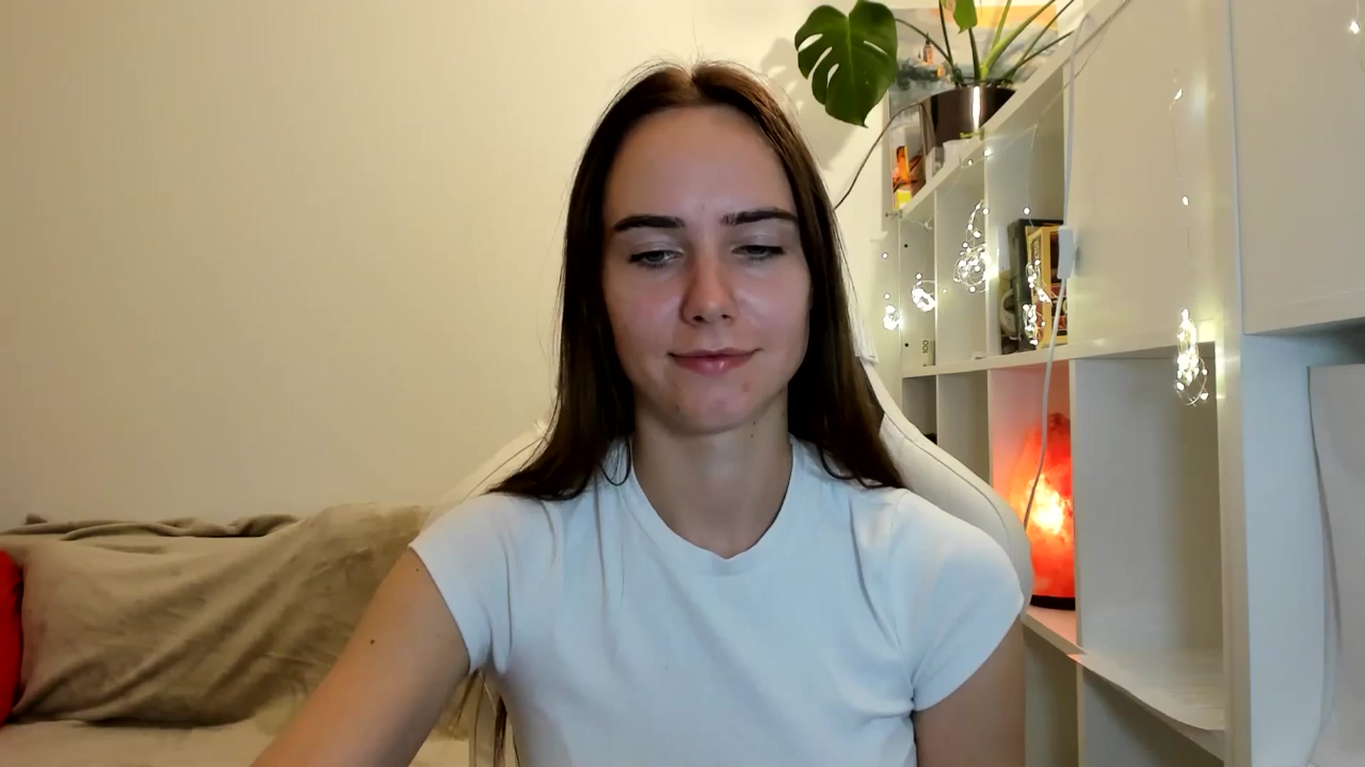 Gallery image thumbnail from OhAlisa's myfreecams stream on, 08/11/2025, 20:38 image 18 of 20