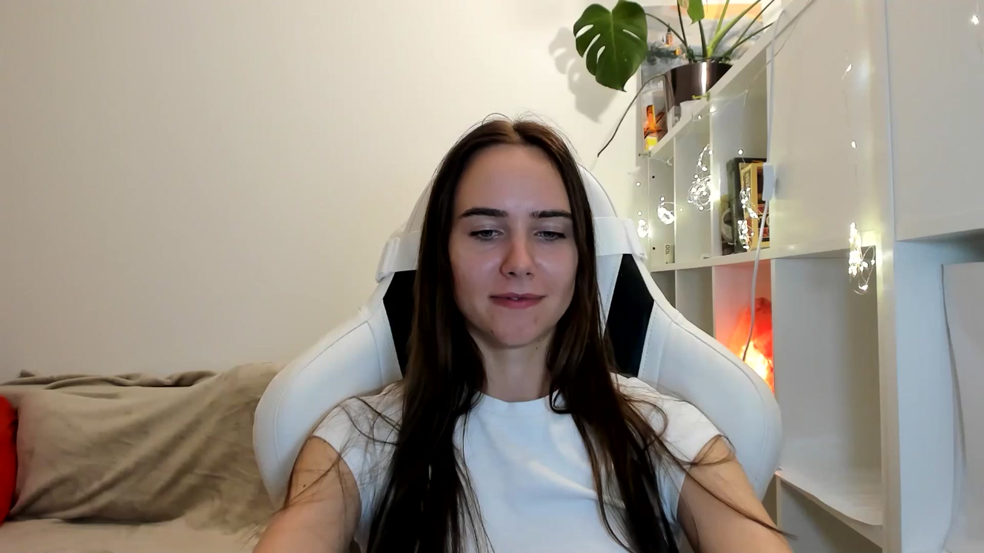 Gallery image thumbnail from OhAlisa's myfreecams stream on, 08/11/2025, 21:22 image 19 of 20