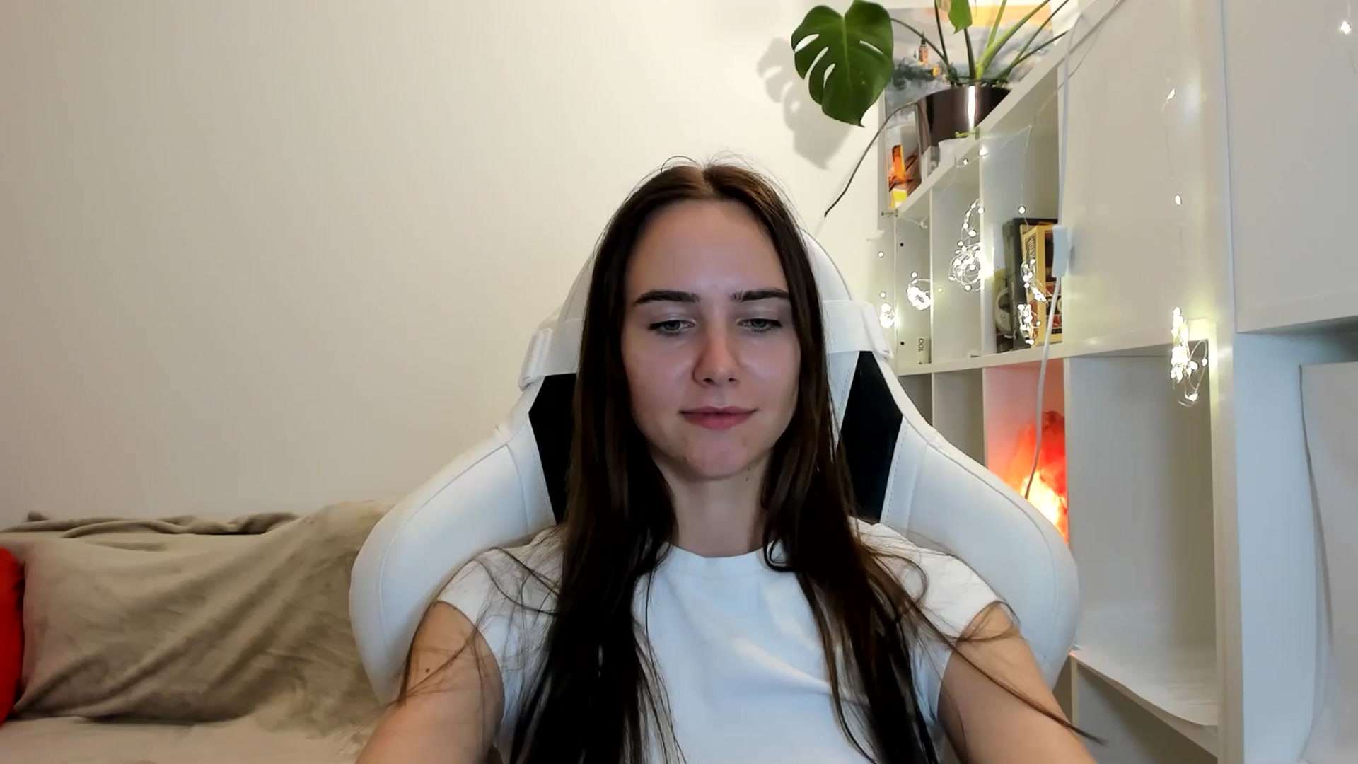 Gallery image thumbnail from OhAlisa's myfreecams stream on, 08/11/2025, 21:22 image 17 of 20
