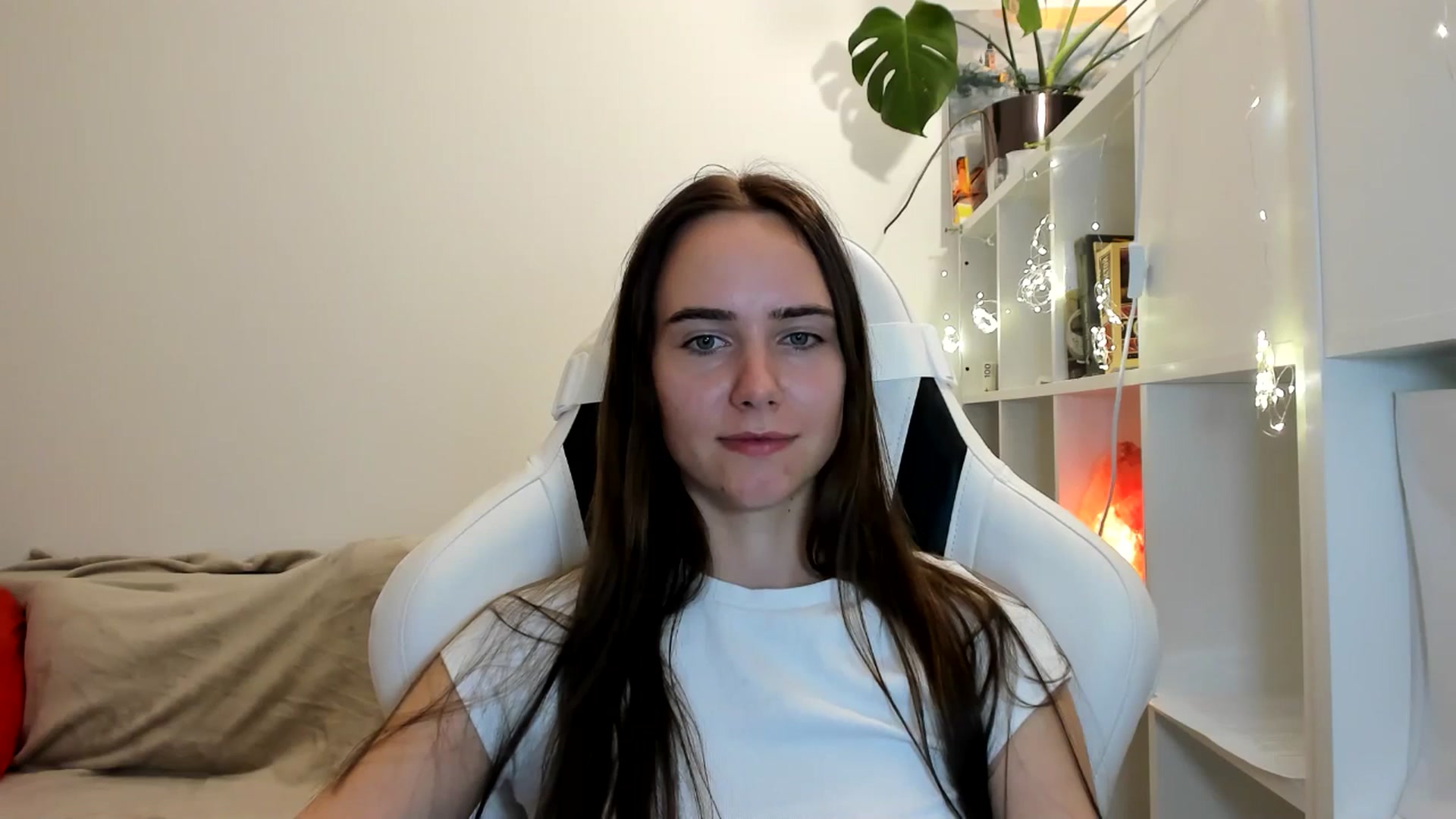 Gallery image thumbnail from OhAlisa's myfreecams stream on, 08/11/2025, 21:22 image 9 of 20