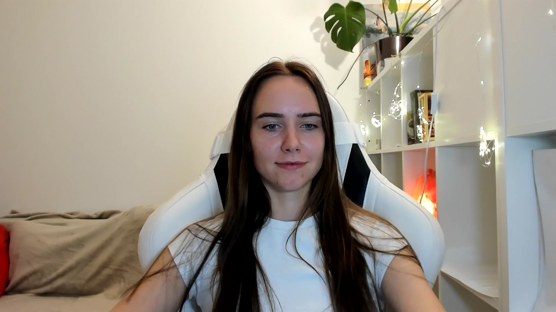 Gallery image thumbnail from OhAlisa's myfreecams stream on, 08/11/2025, 21:22 image 2 of 20