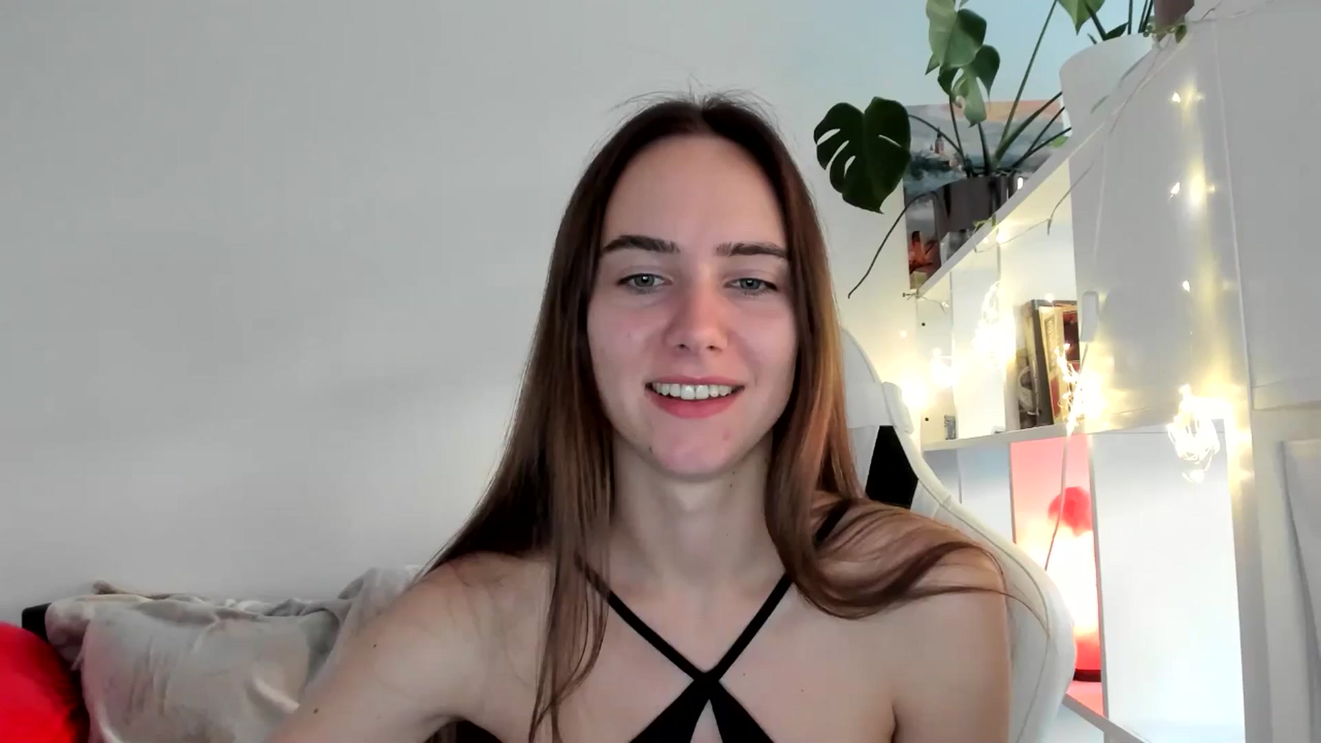 Gallery image thumbnail from OhAlisa's myfreecams stream on, 08/12/2025, 19:41 image 1 of 20