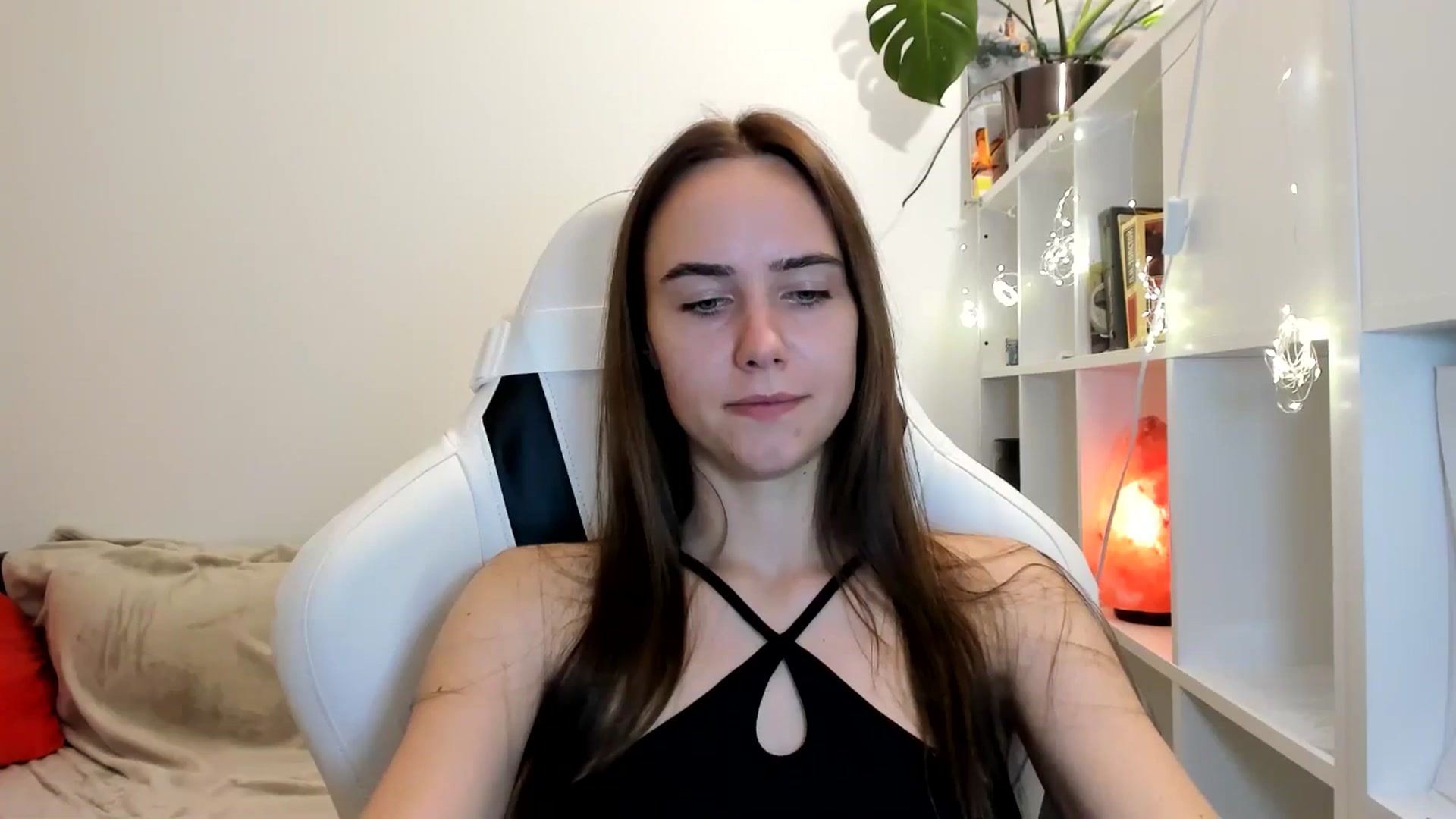 Gallery image thumbnail from OhAlisa's myfreecams stream on, 08/12/2025, 19:41 image 10 of 20