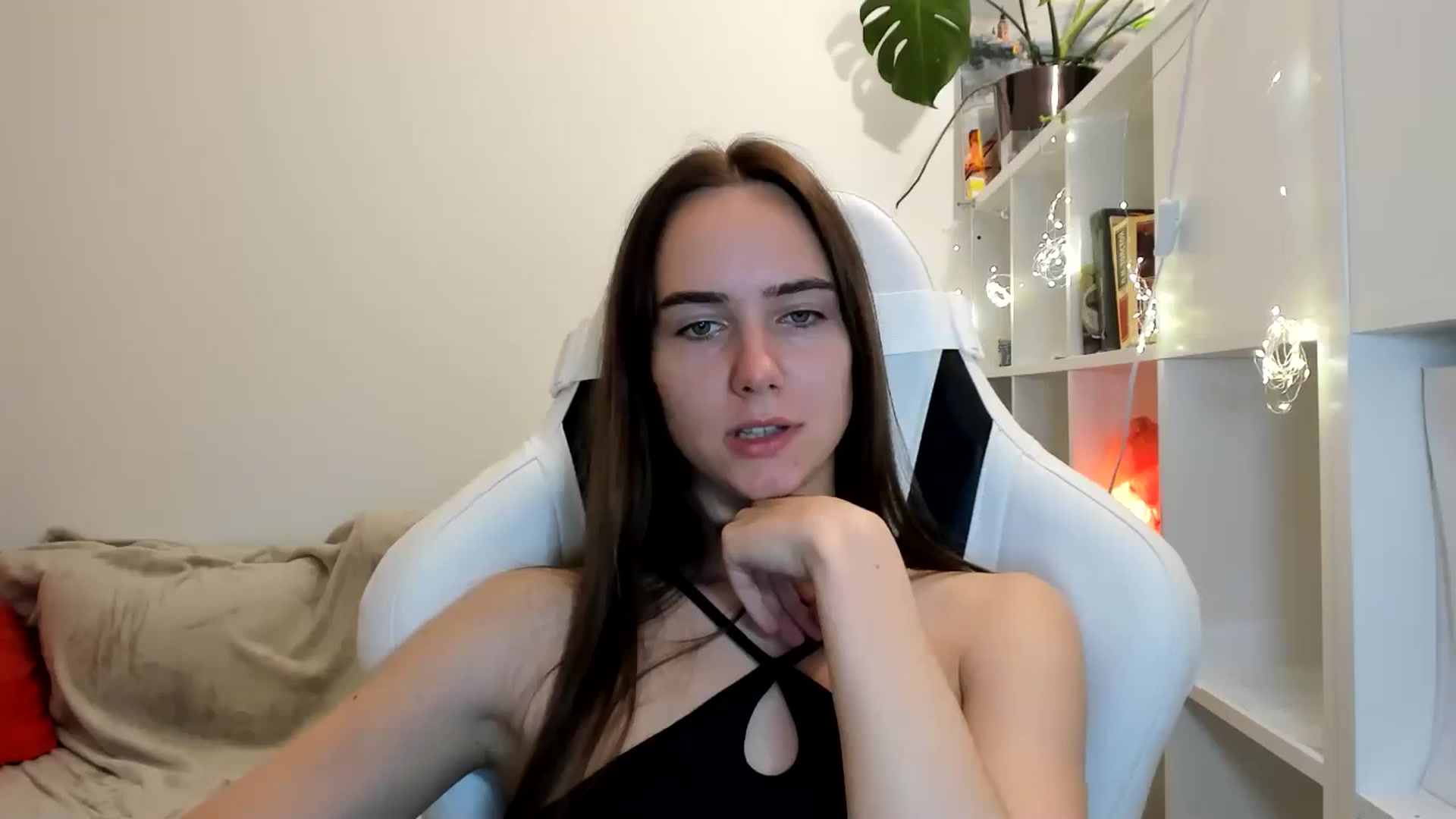Gallery image thumbnail from OhAlisa's myfreecams stream on, 08/12/2025, 19:41 image 14 of 20