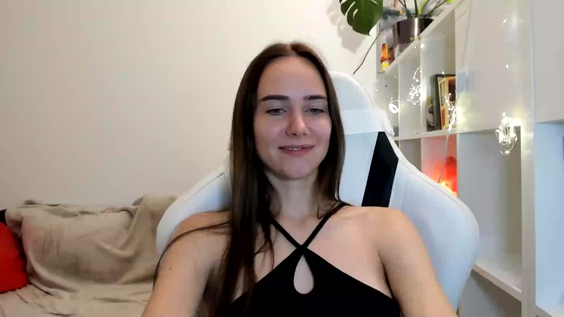Gallery image thumbnail from OhAlisa's myfreecams stream on, 08/12/2025, 20:55 image 11 of 20