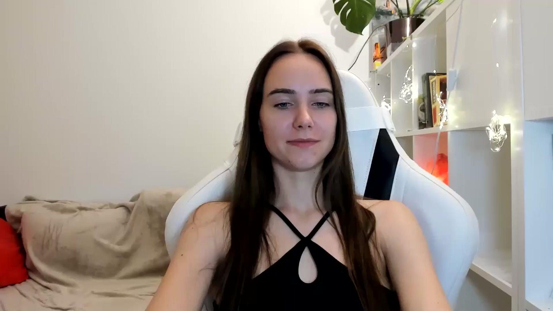 Gallery image thumbnail from OhAlisa's myfreecams stream on, 08/12/2025, 20:55 image 15 of 20