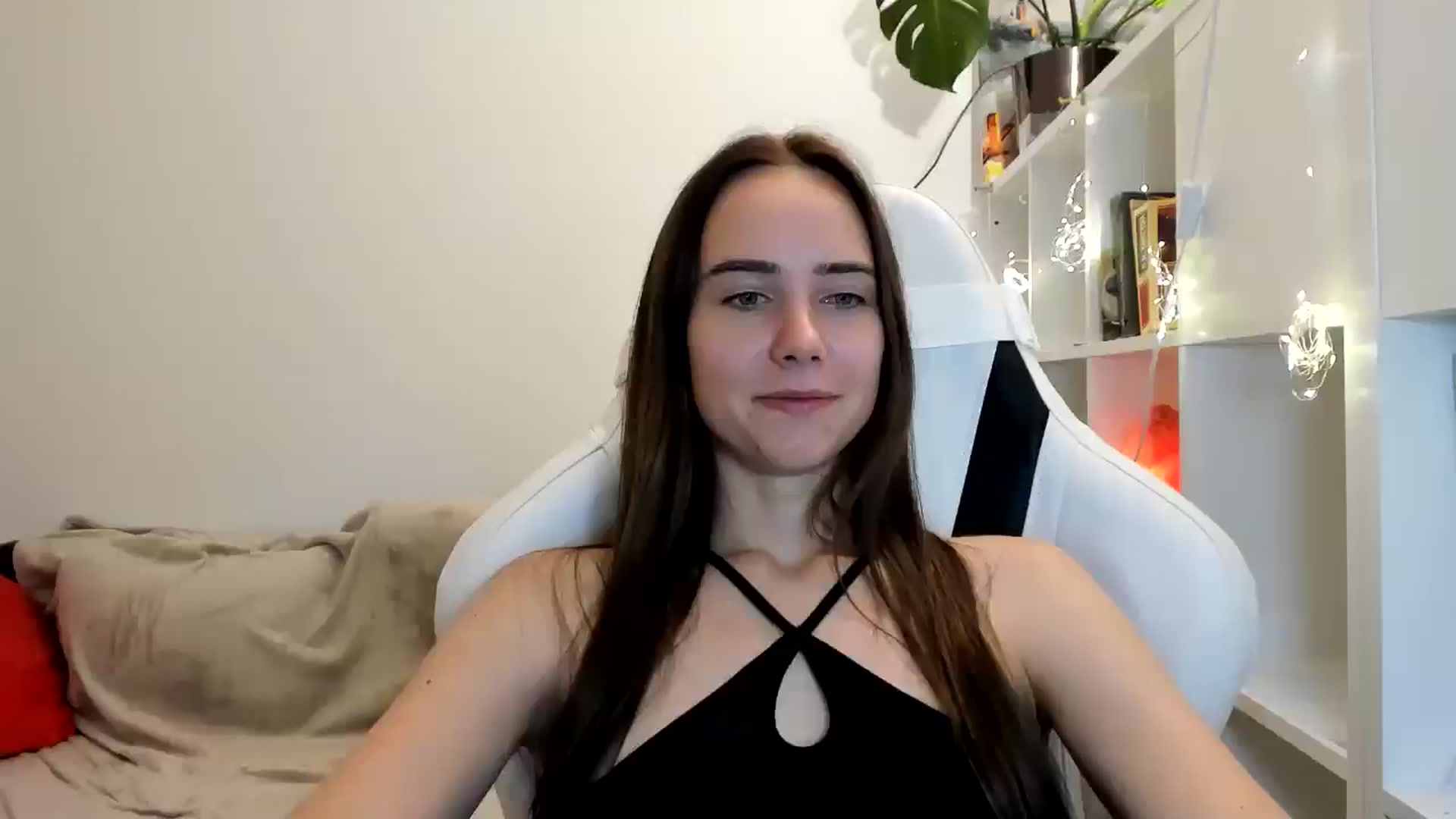 Gallery image thumbnail from OhAlisa's myfreecams stream on, 08/12/2025, 20:55 image 19 of 20