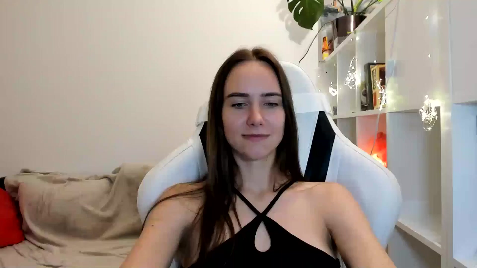 Gallery image thumbnail from OhAlisa's myfreecams stream on, 08/12/2025, 20:55 image 9 of 20
