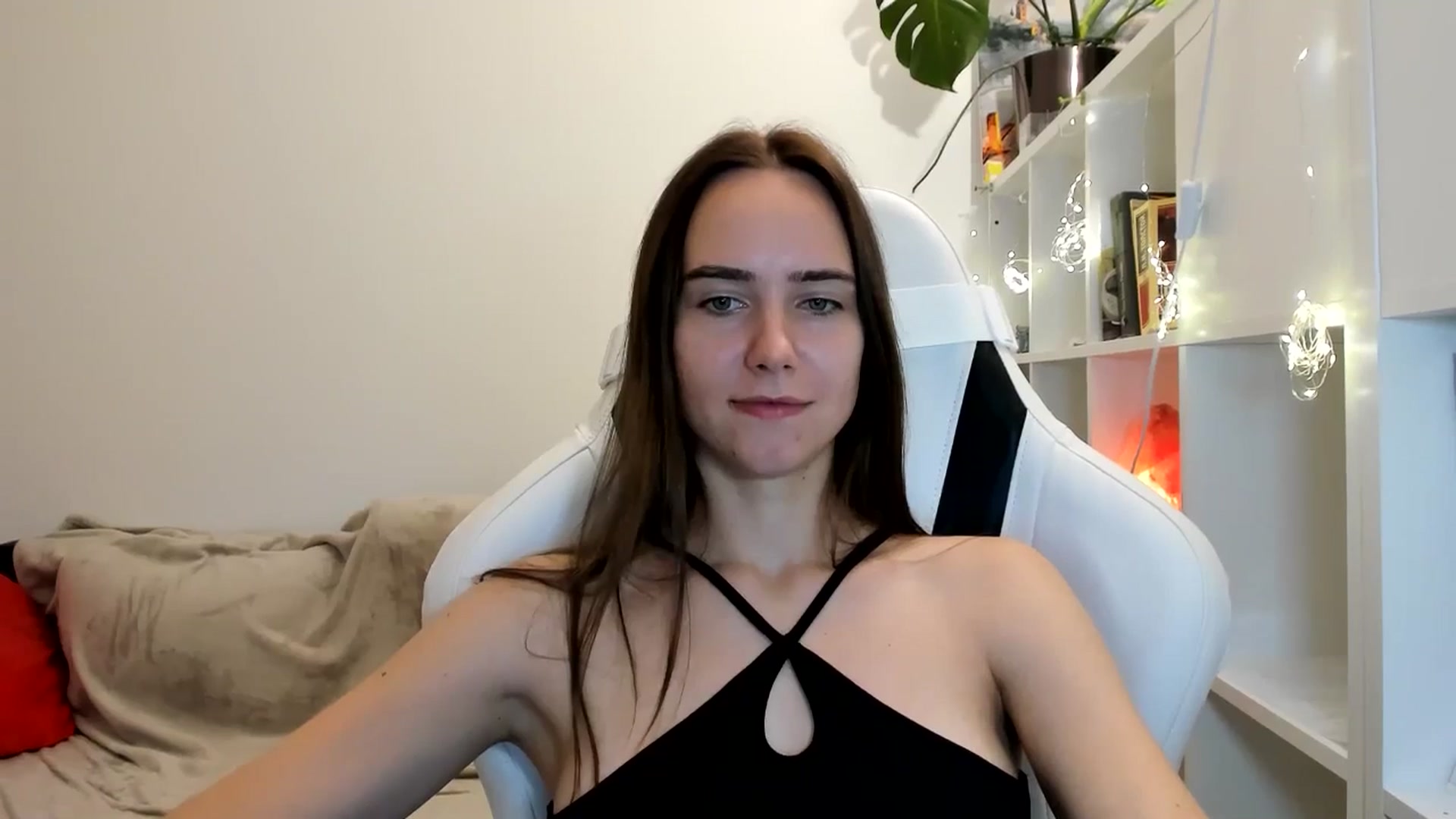 Gallery image thumbnail from OhAlisa's myfreecams stream on, 08/12/2025, 20:55 image 7 of 20