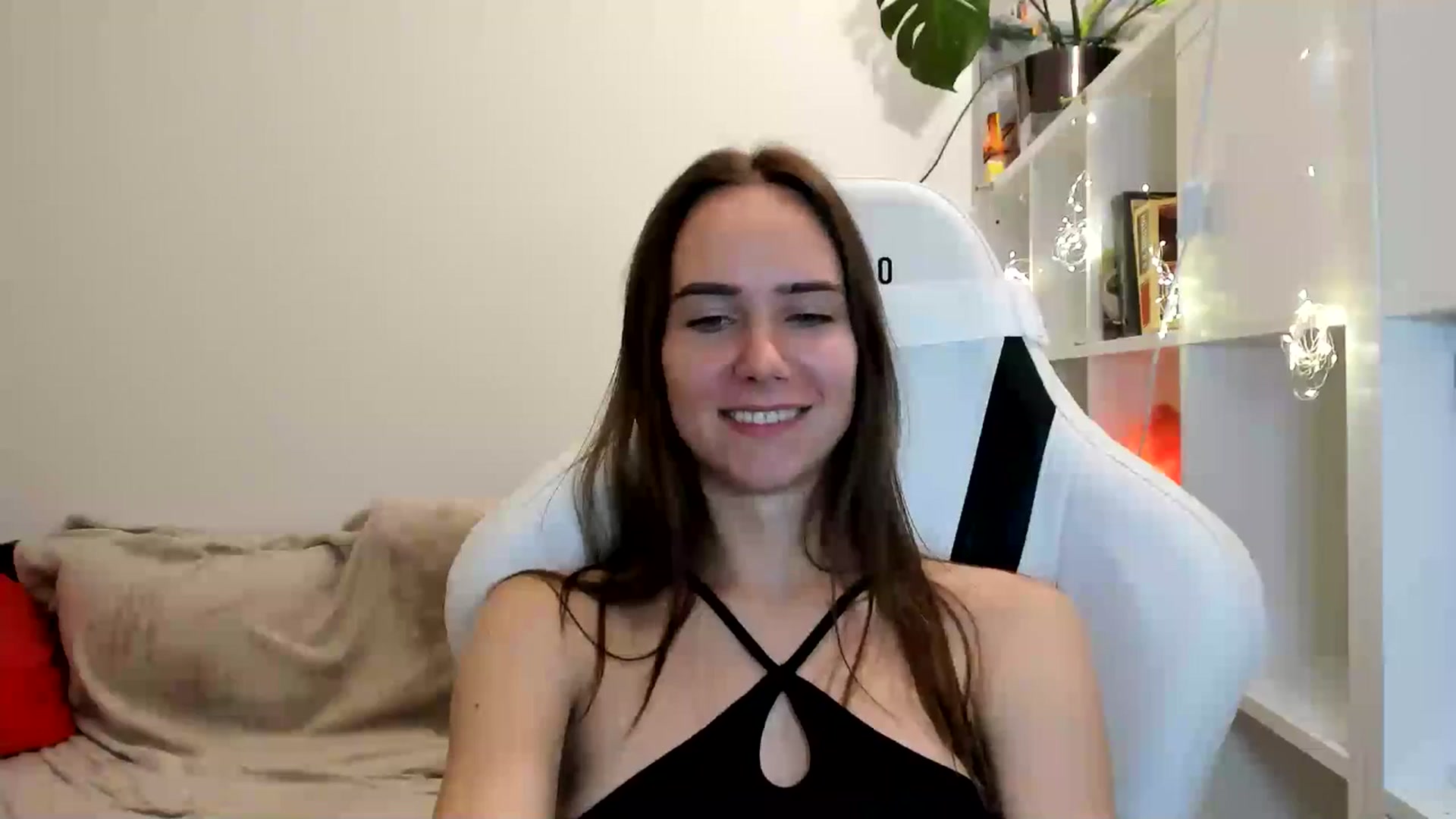 Gallery image thumbnail from OhAlisa's myfreecams stream on, 08/12/2025, 20:55 image 2 of 20