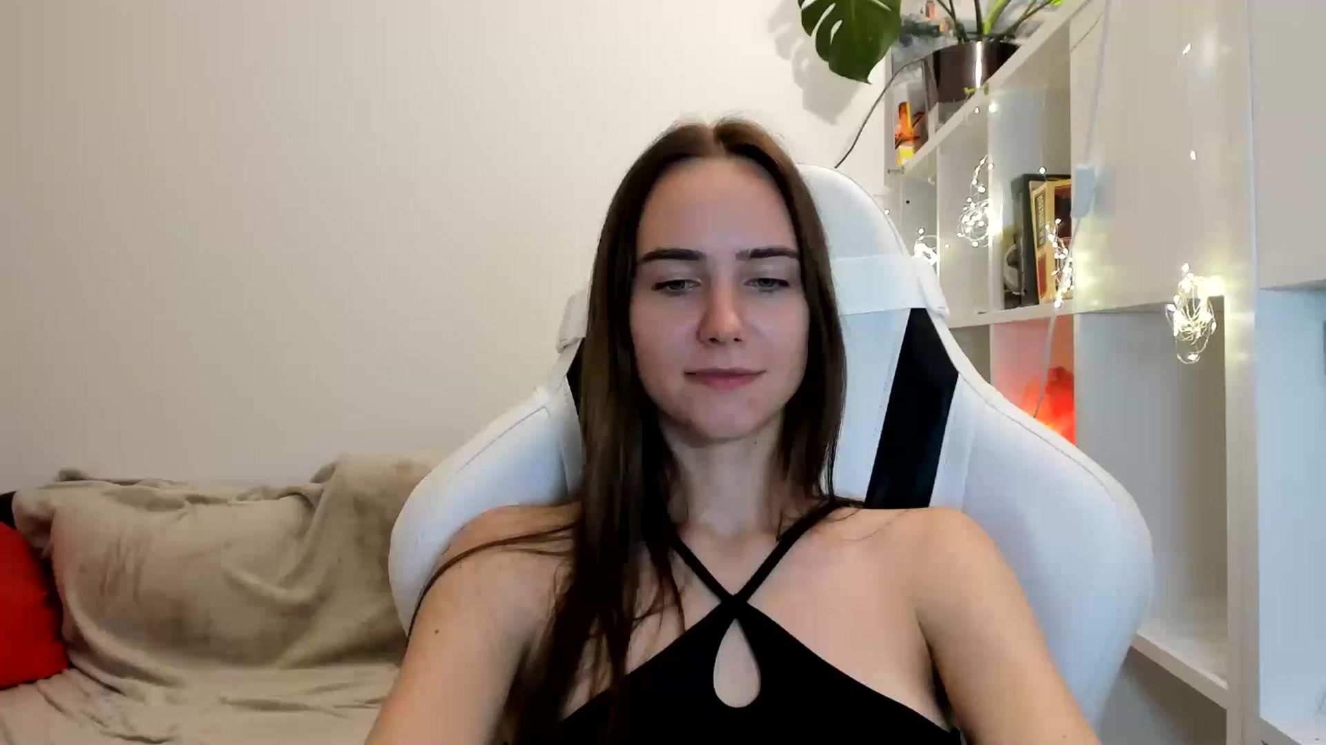 Gallery image thumbnail from OhAlisa's myfreecams stream on, 08/12/2025, 20:55 image 13 of 20