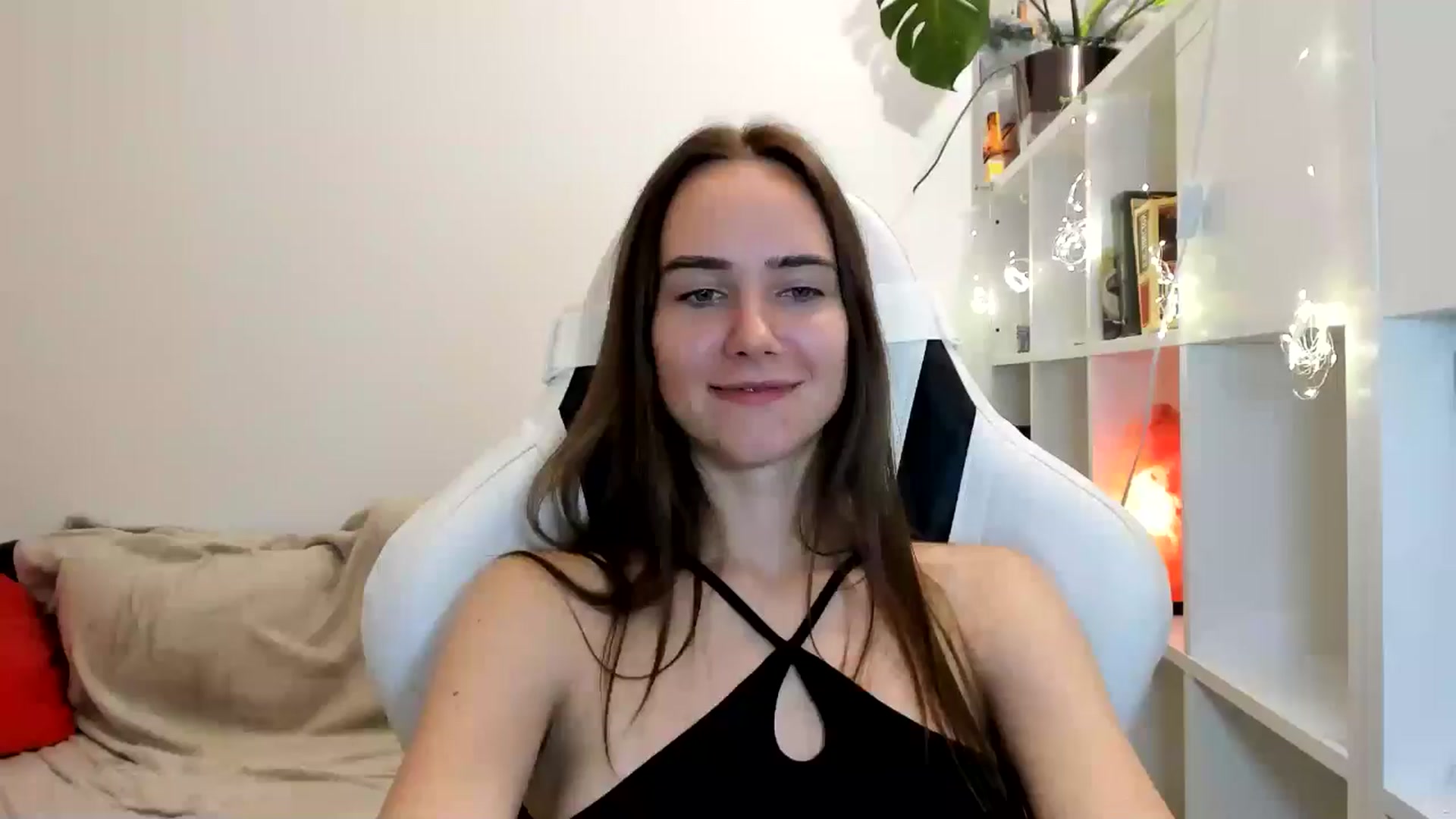 Gallery image thumbnail from OhAlisa's myfreecams stream on, 08/12/2025, 20:55 image 4 of 20
