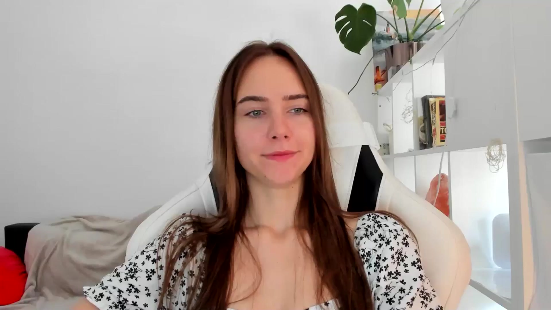 Gallery image thumbnail from OhAlisa's myfreecams stream on, 08/15/2025, 09:16 image 9 of 20