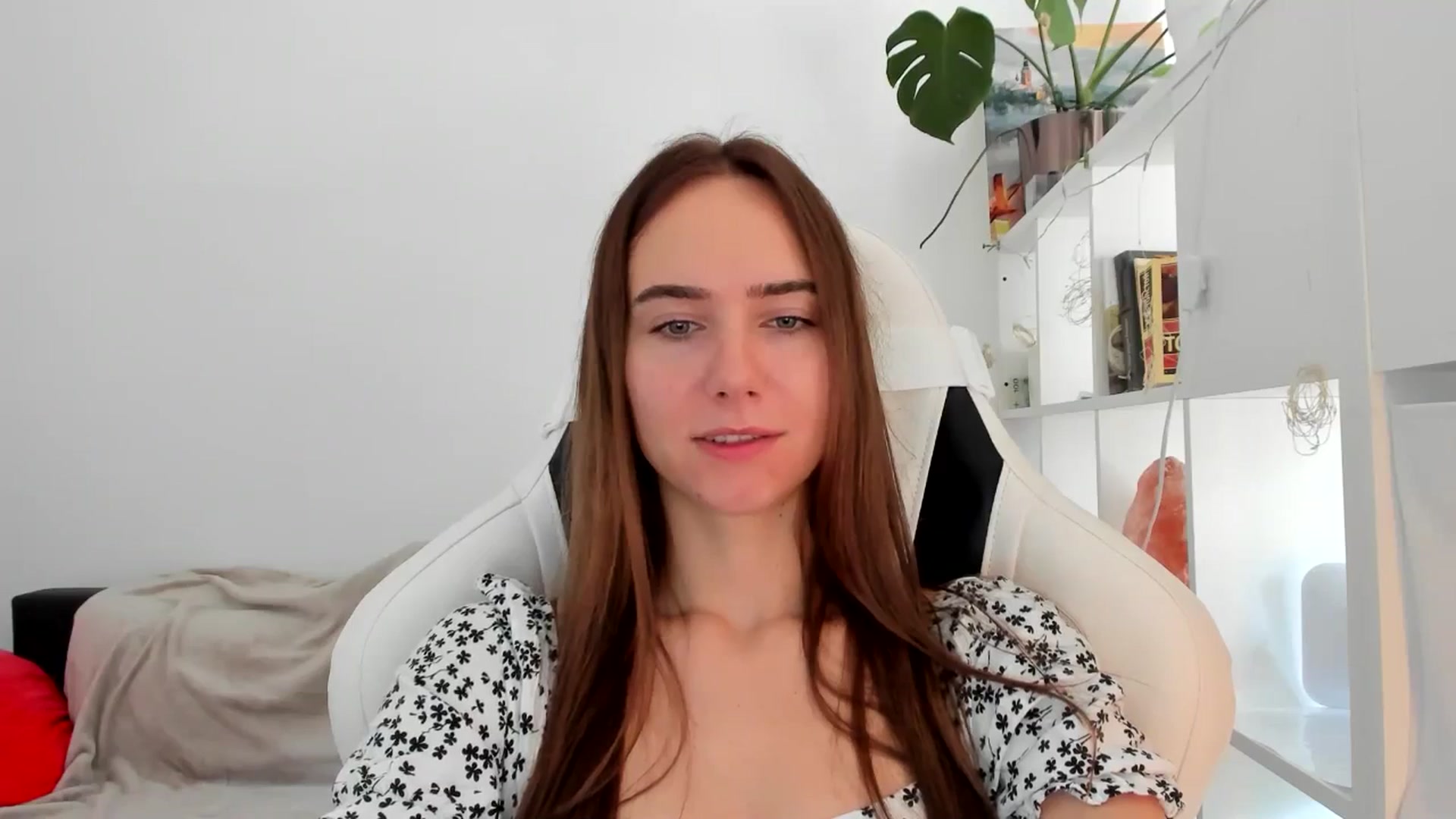 Gallery image thumbnail from OhAlisa's myfreecams stream on, 08/15/2025, 09:16 image 7 of 20
