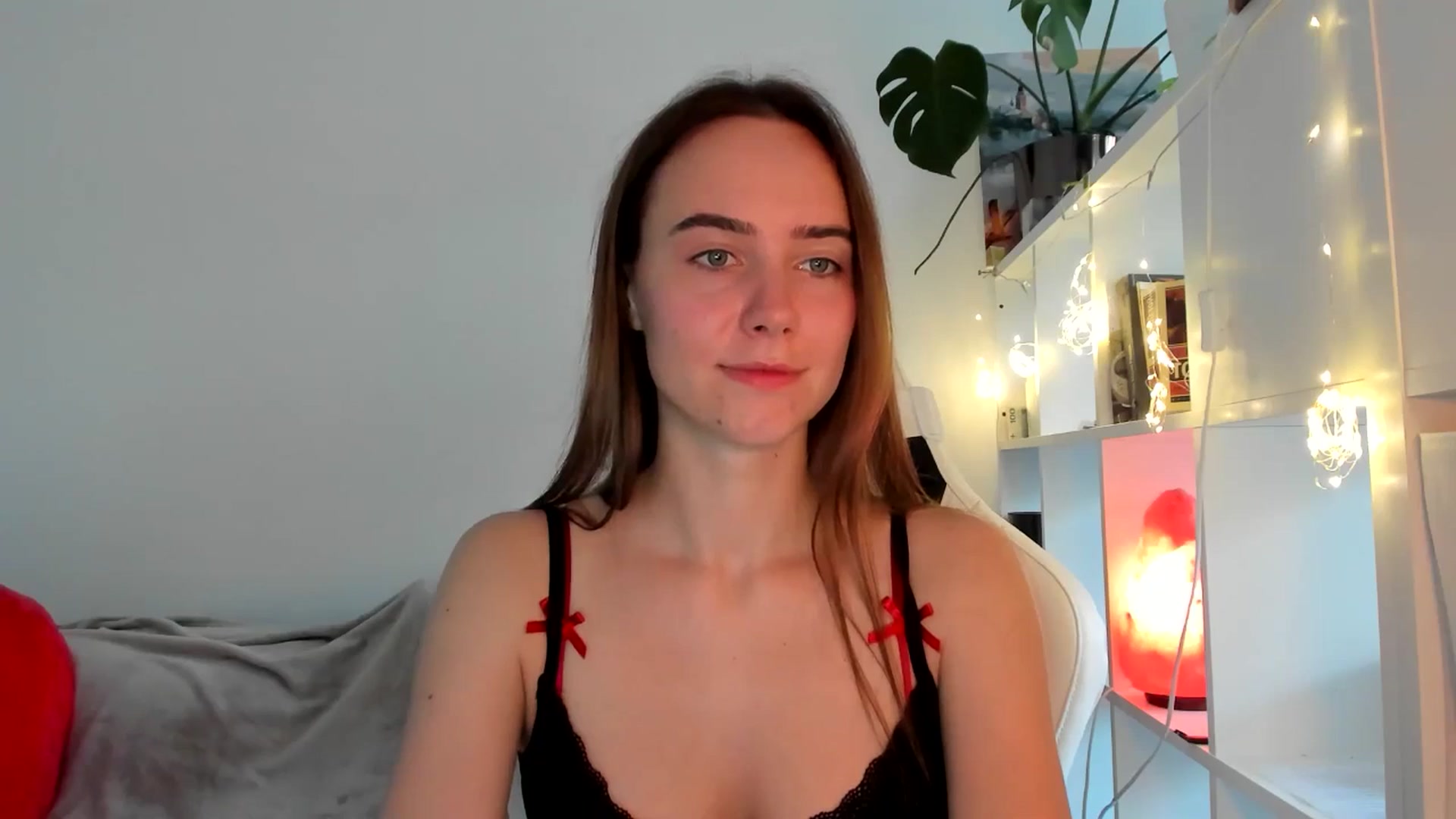 Gallery image thumbnail from OhAlisa's myfreecams stream on, 08/16/2025, 17:46 image 5 of 20