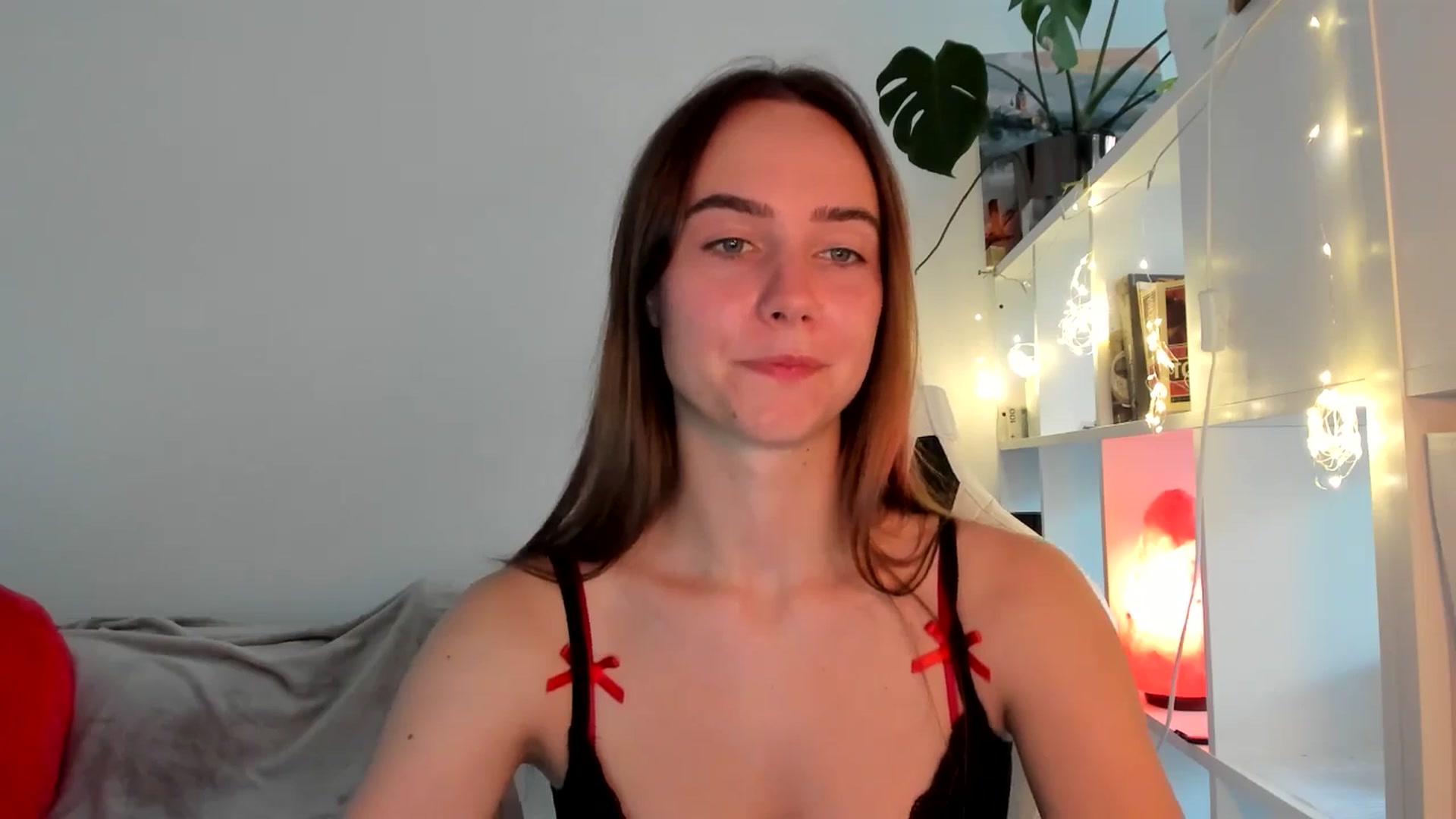 Gallery image thumbnail from OhAlisa's myfreecams stream on, 08/16/2025, 17:46 image 11 of 20