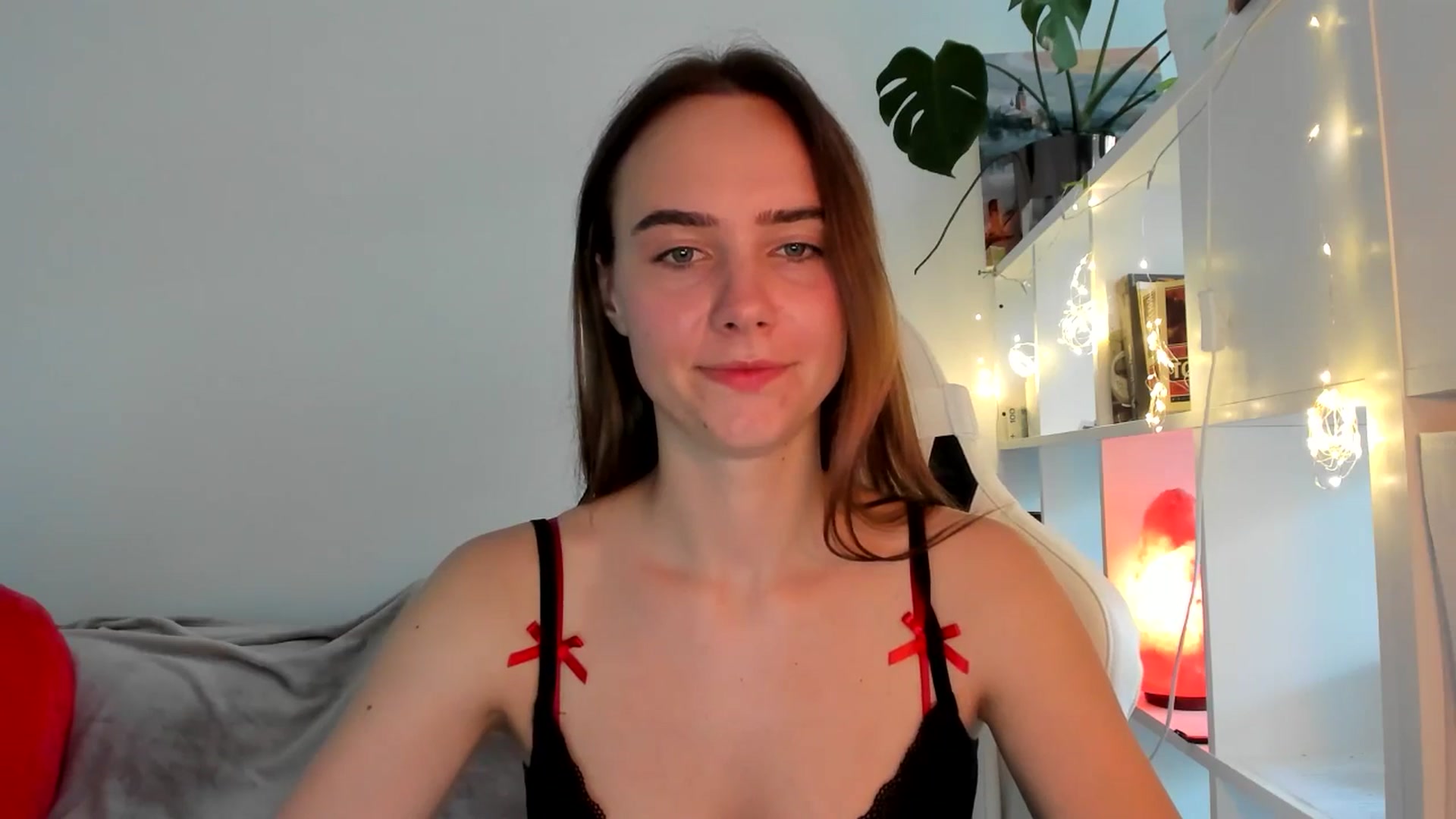 Gallery image thumbnail from OhAlisa's myfreecams stream on, 08/16/2025, 17:46 image 2 of 20