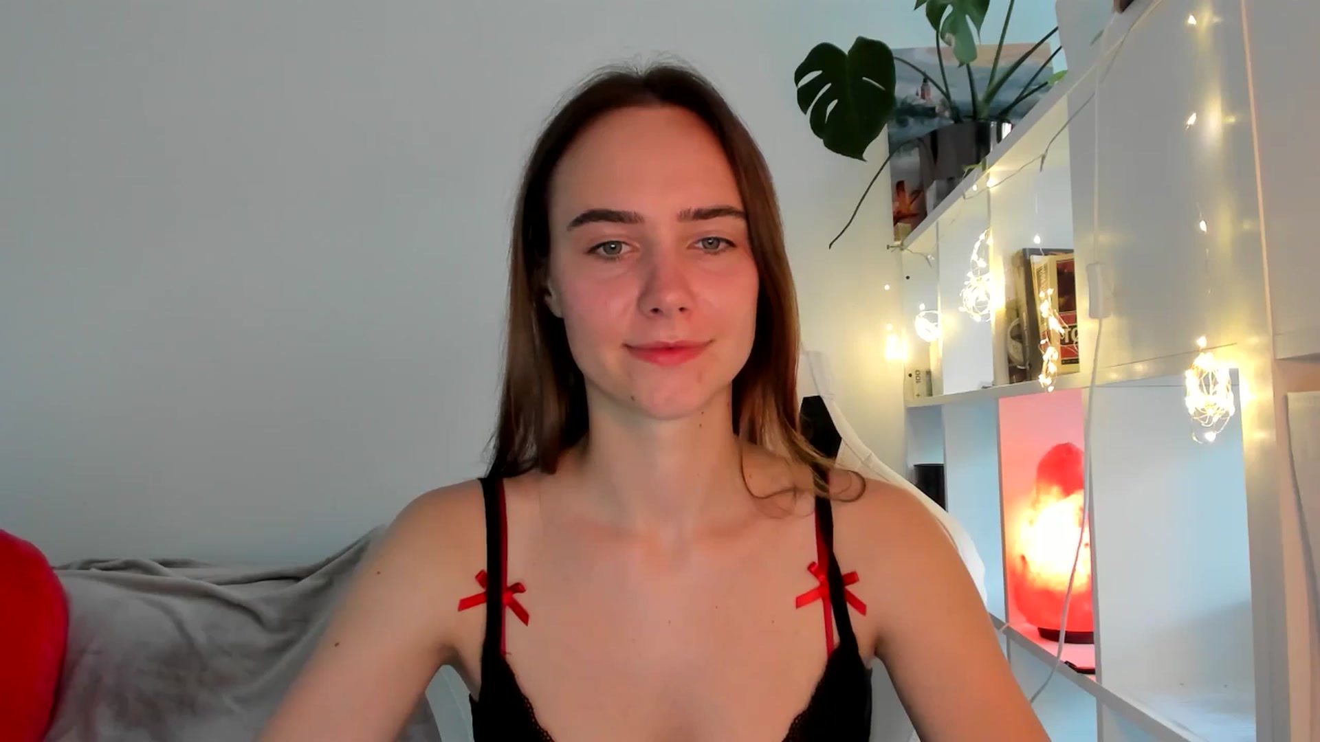 Gallery image thumbnail from OhAlisa's myfreecams stream on, 08/16/2025, 17:46 image 3 of 20