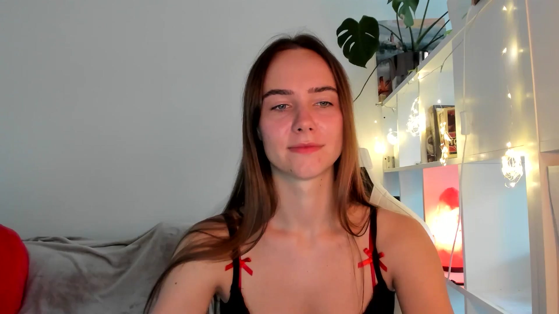 Gallery image thumbnail from OhAlisa's myfreecams stream on, 08/16/2025, 17:46 image 12 of 20