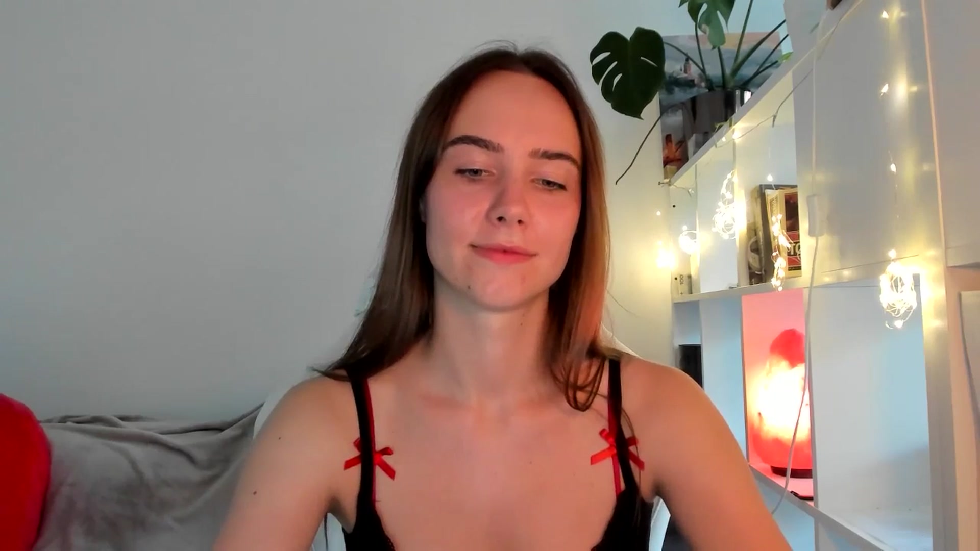 Gallery image thumbnail from OhAlisa's myfreecams stream on, 08/16/2025, 17:46 image 10 of 20