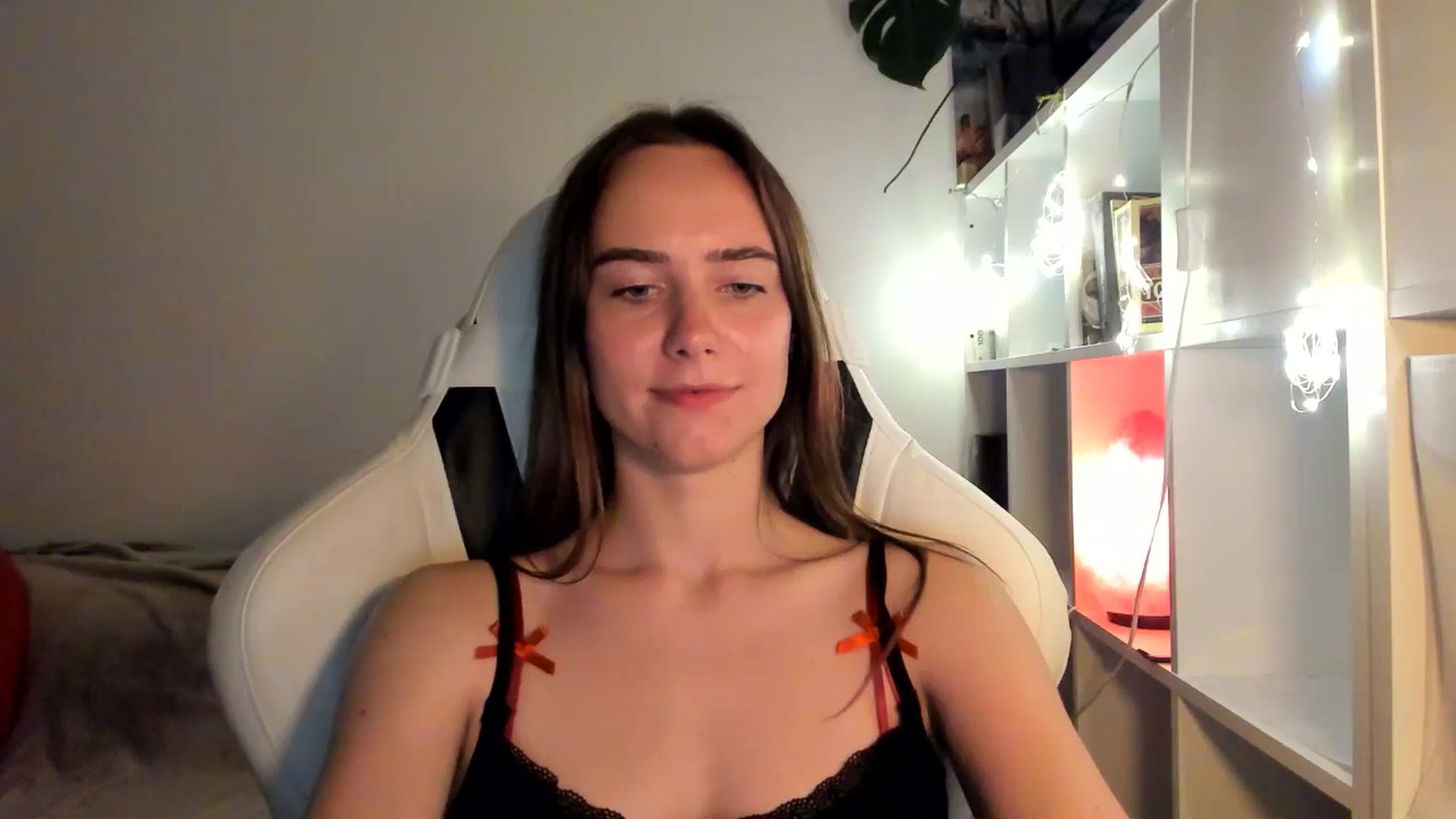 Gallery image thumbnail from OhAlisa's myfreecams stream on, 08/16/2025, 20:14 image 11 of 20